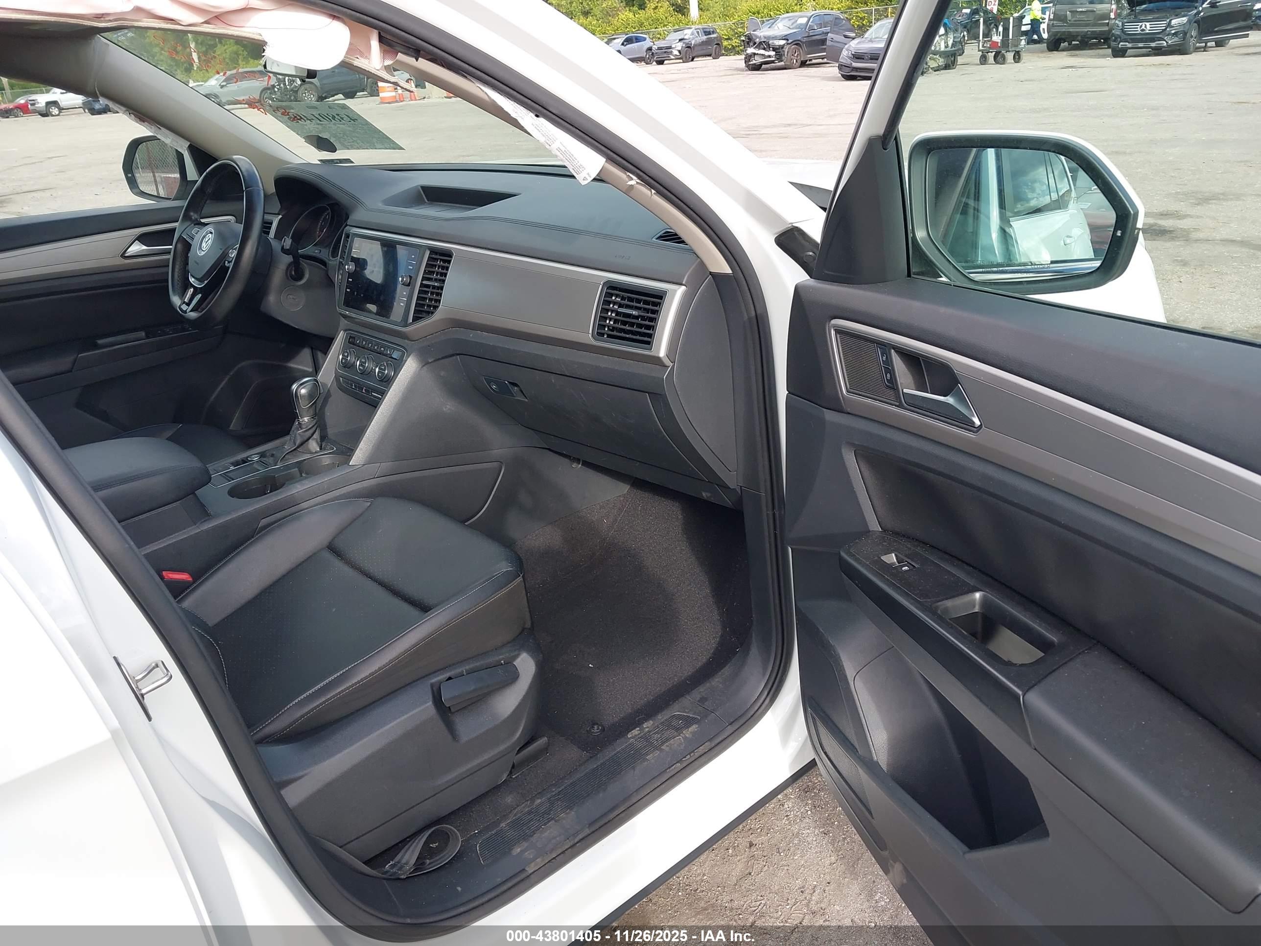 VOLKSWAGEN ATLAS image 5