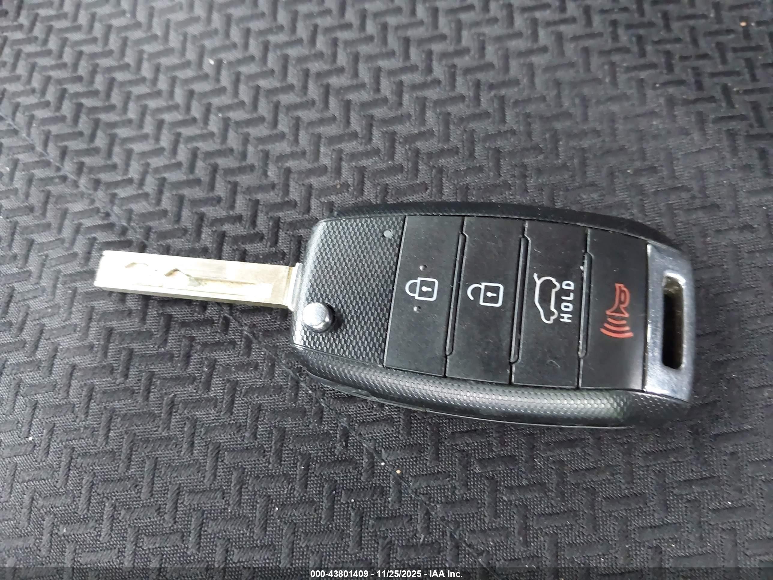KIA SORENTO image 11