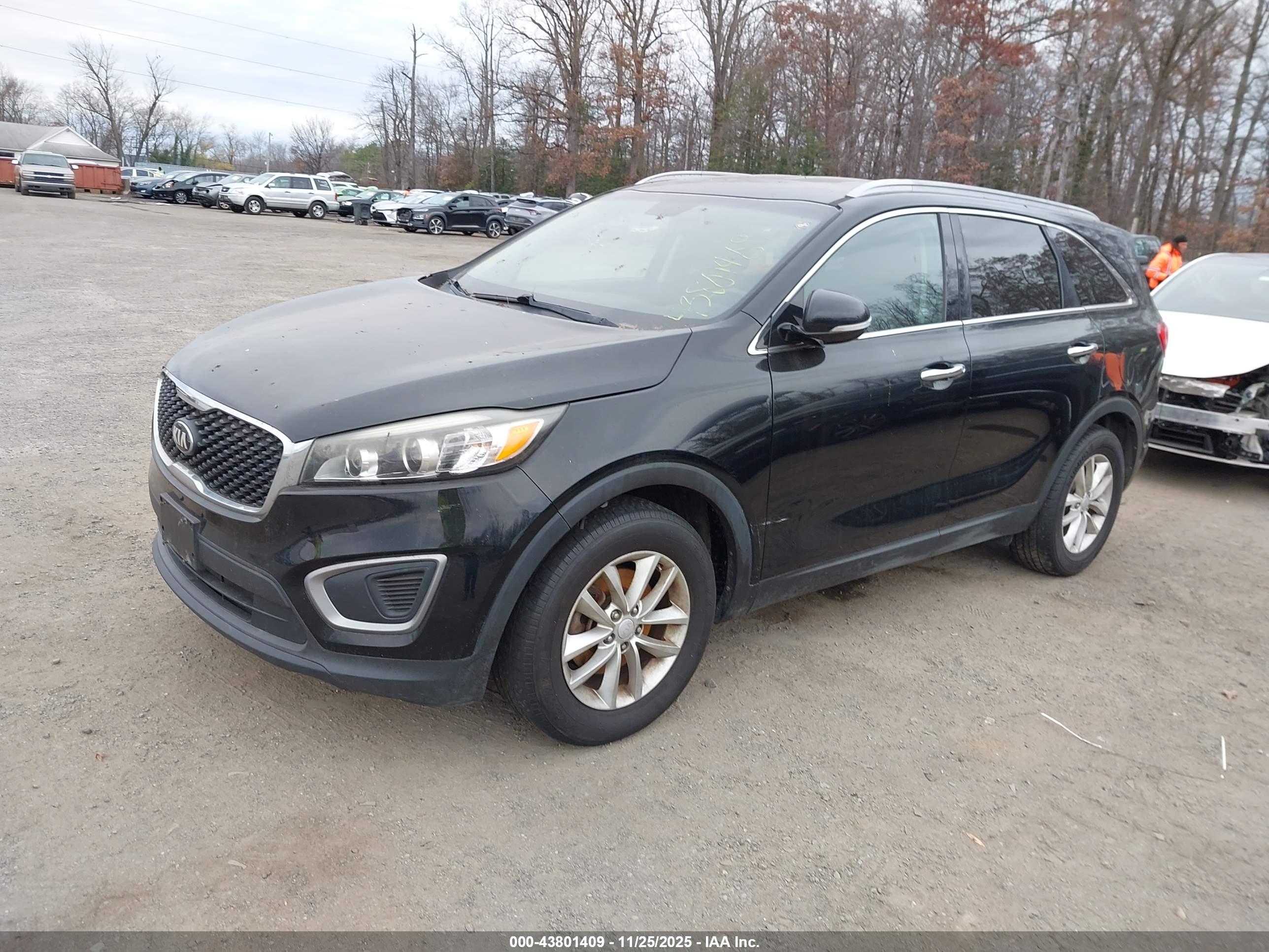 KIA SORENTO image 2