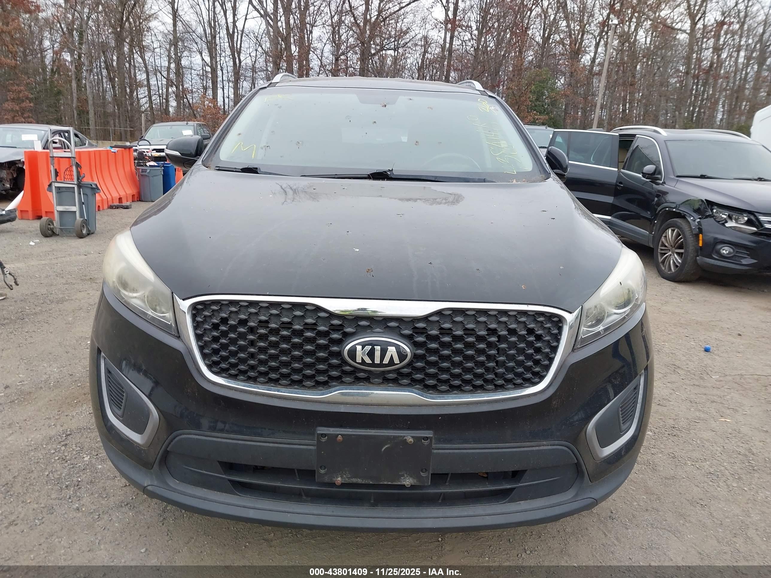 KIA SORENTO image 6