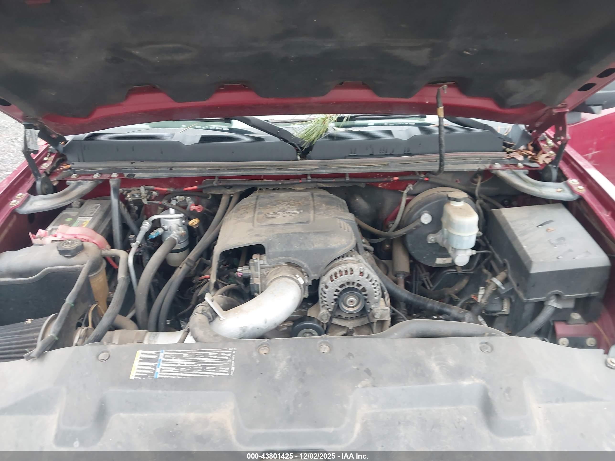 CHEVROLET SILVERADO image 10