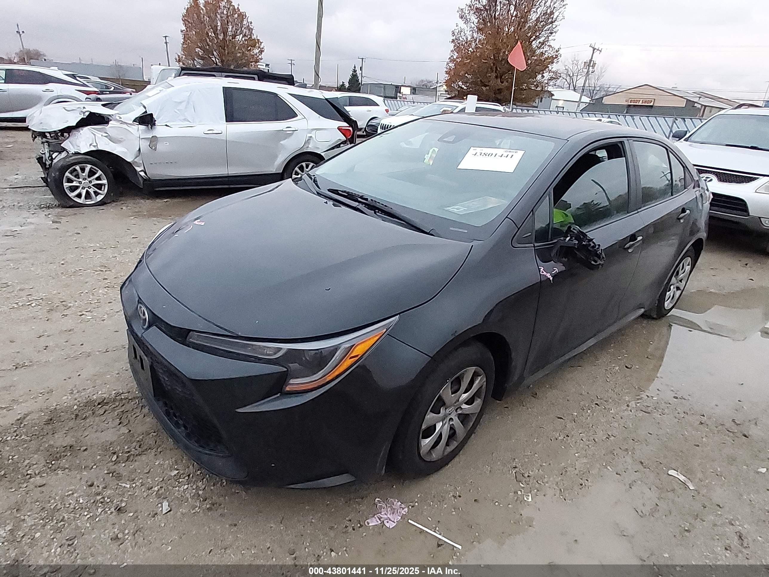 TOYOTA COROLLA image 2