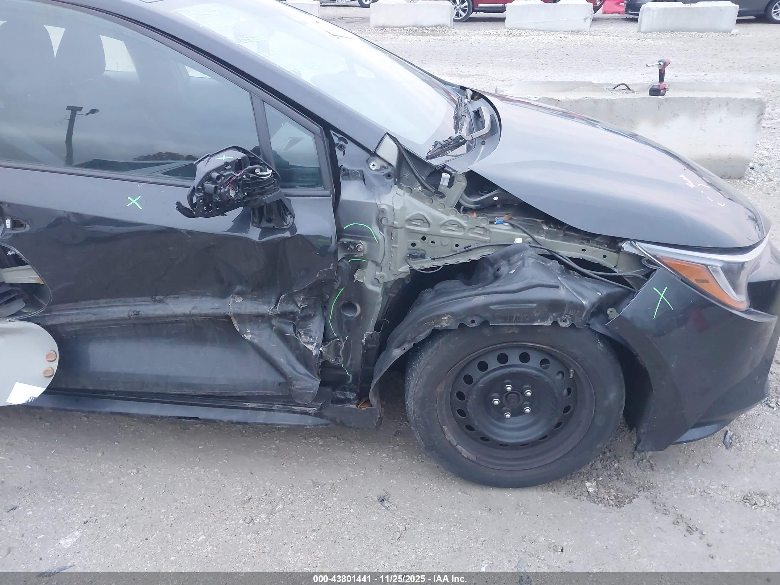 TOYOTA COROLLA image 6