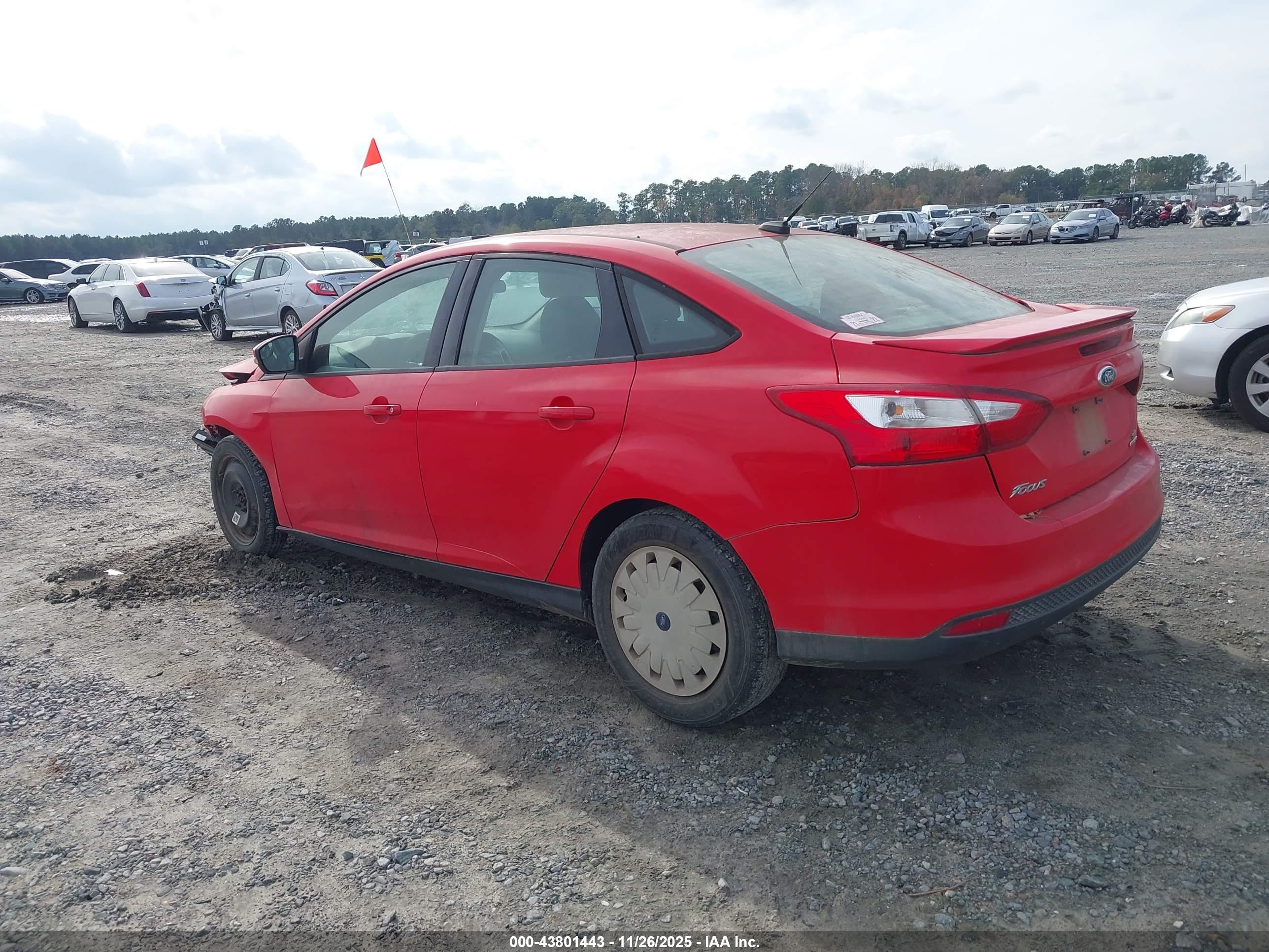FORD FOCUS image 3
