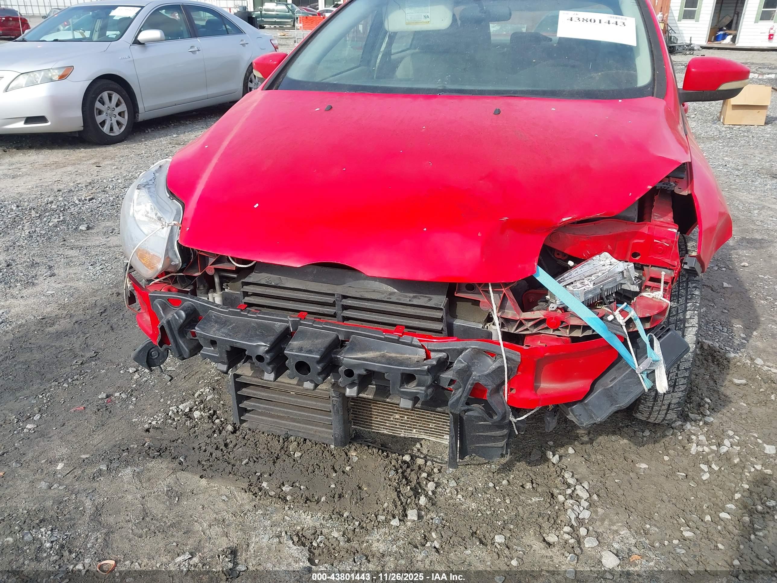 FORD FOCUS image 6