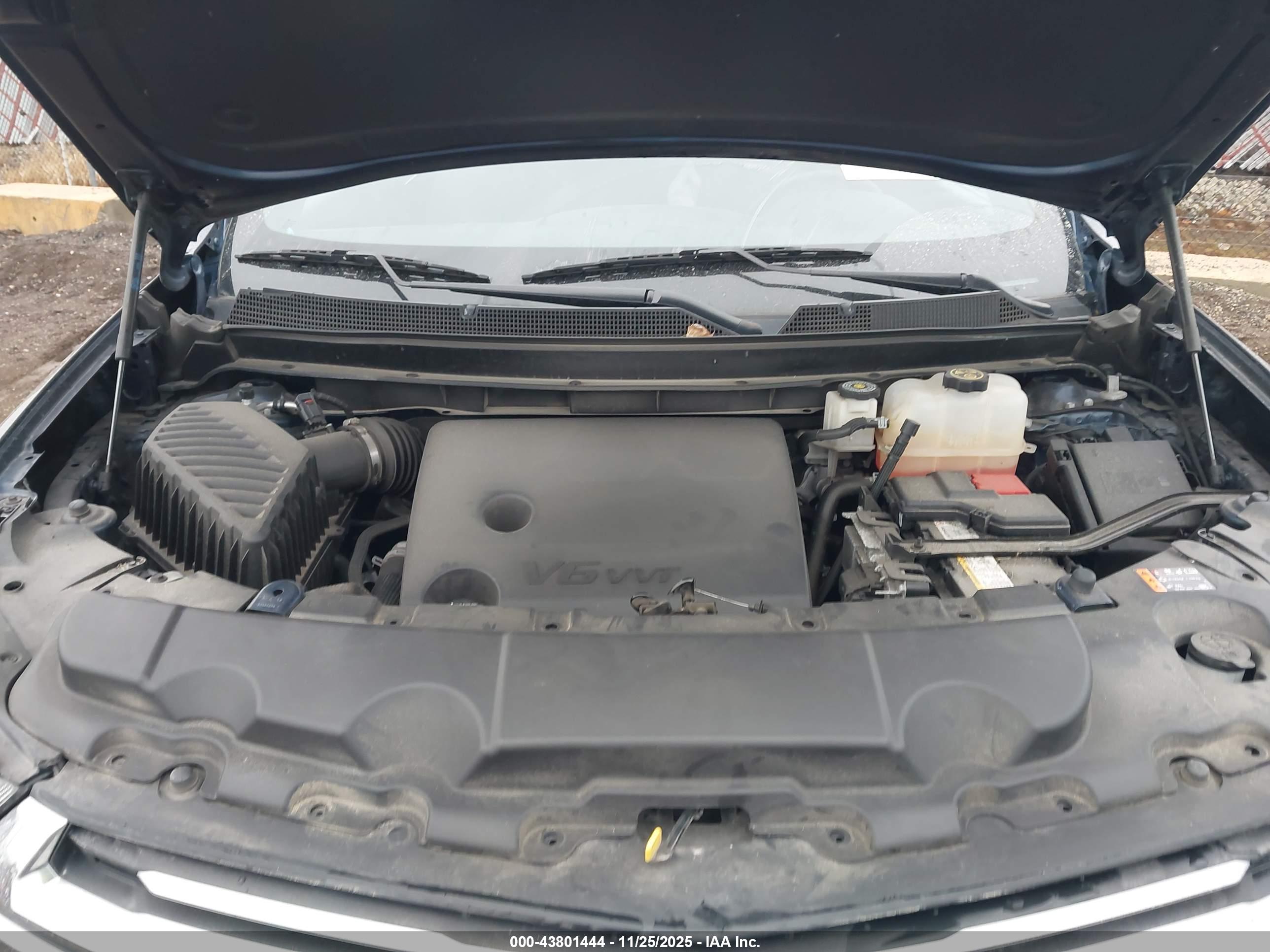CHEVROLET TRAVERSE image 10