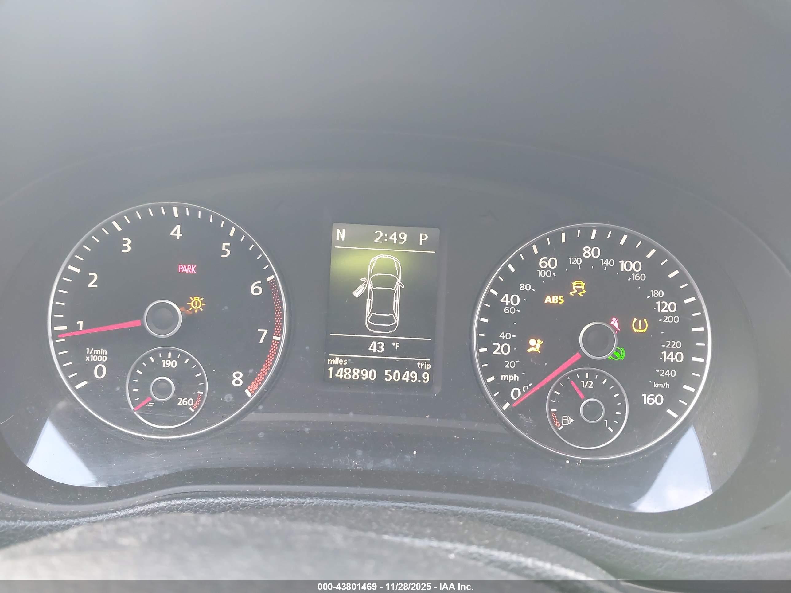 VOLKSWAGEN PASSAT image 7