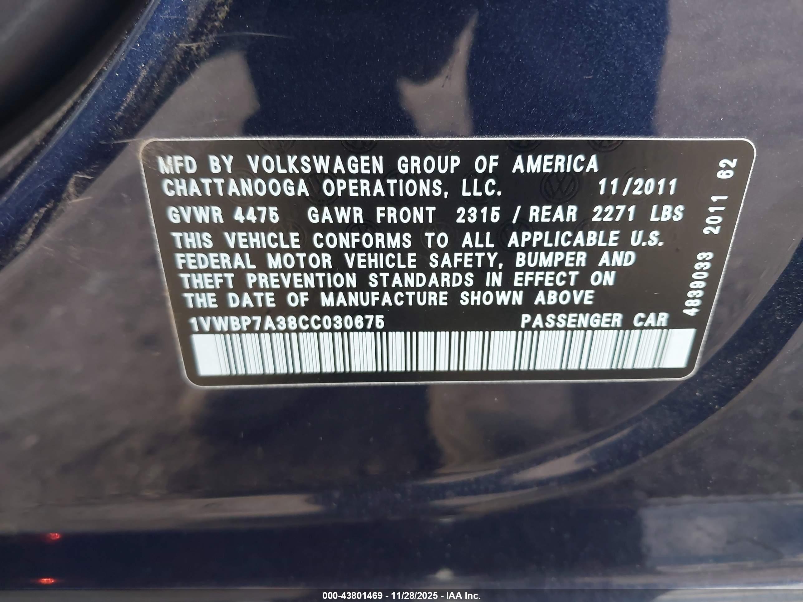VOLKSWAGEN PASSAT image 9