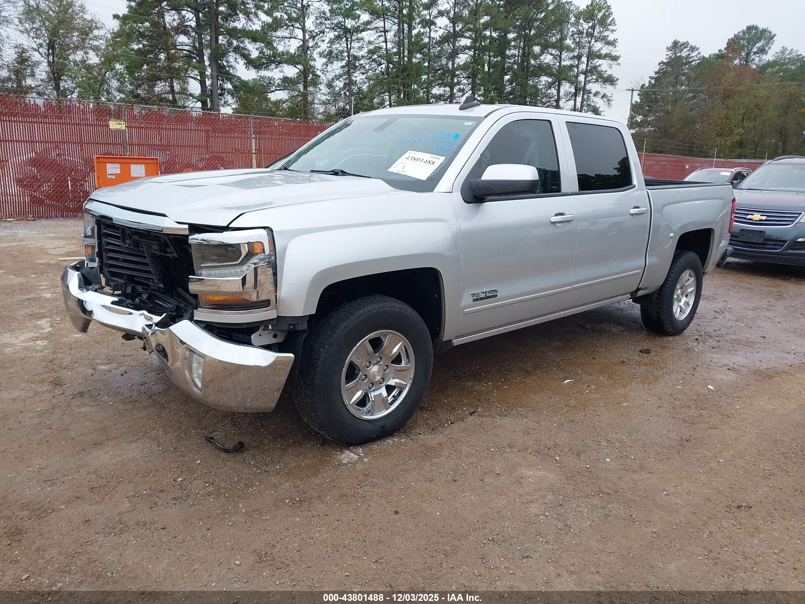 CHEVROLET SILVERADO image 2