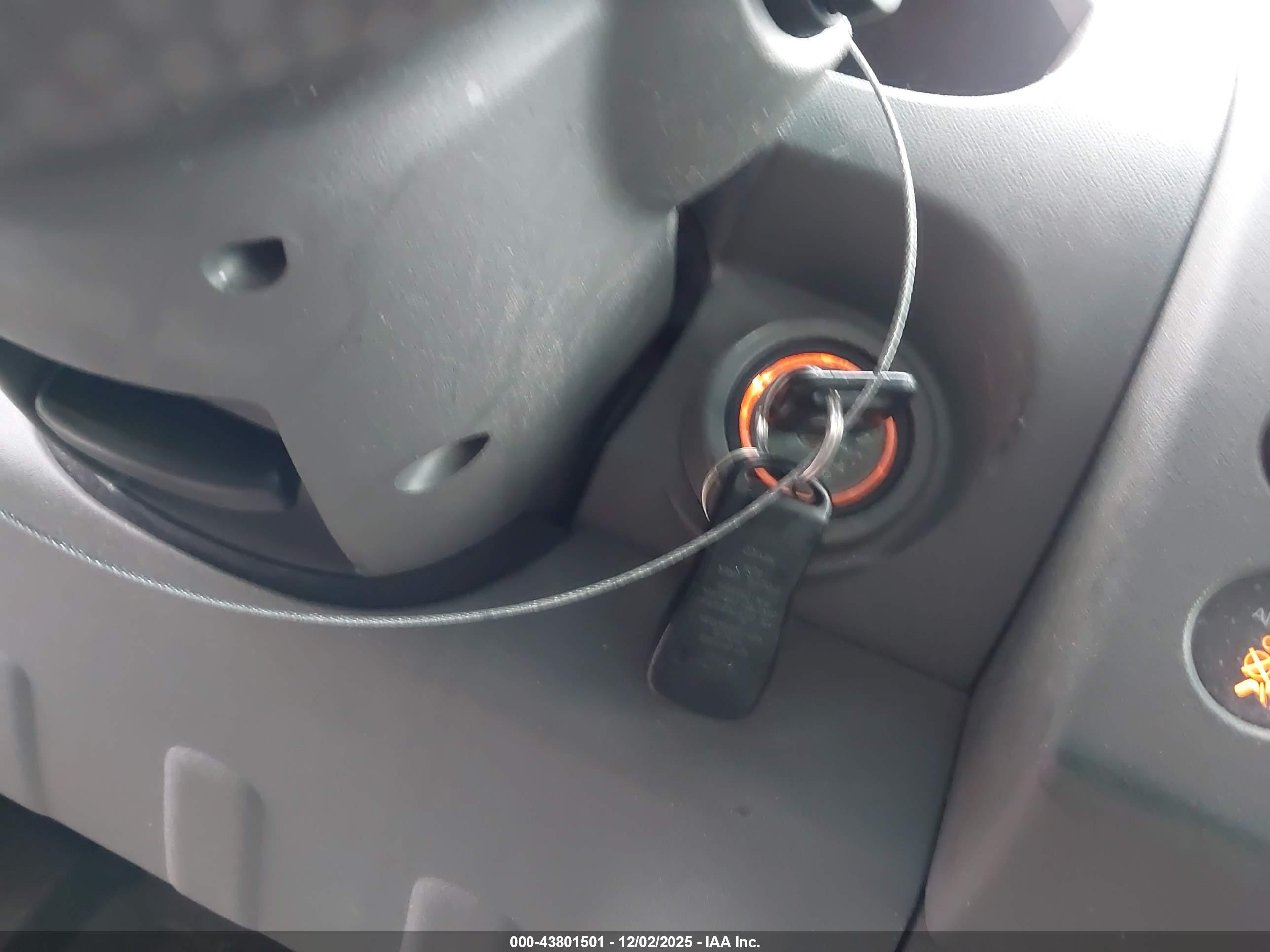 NISSAN FRONTIER image 11
