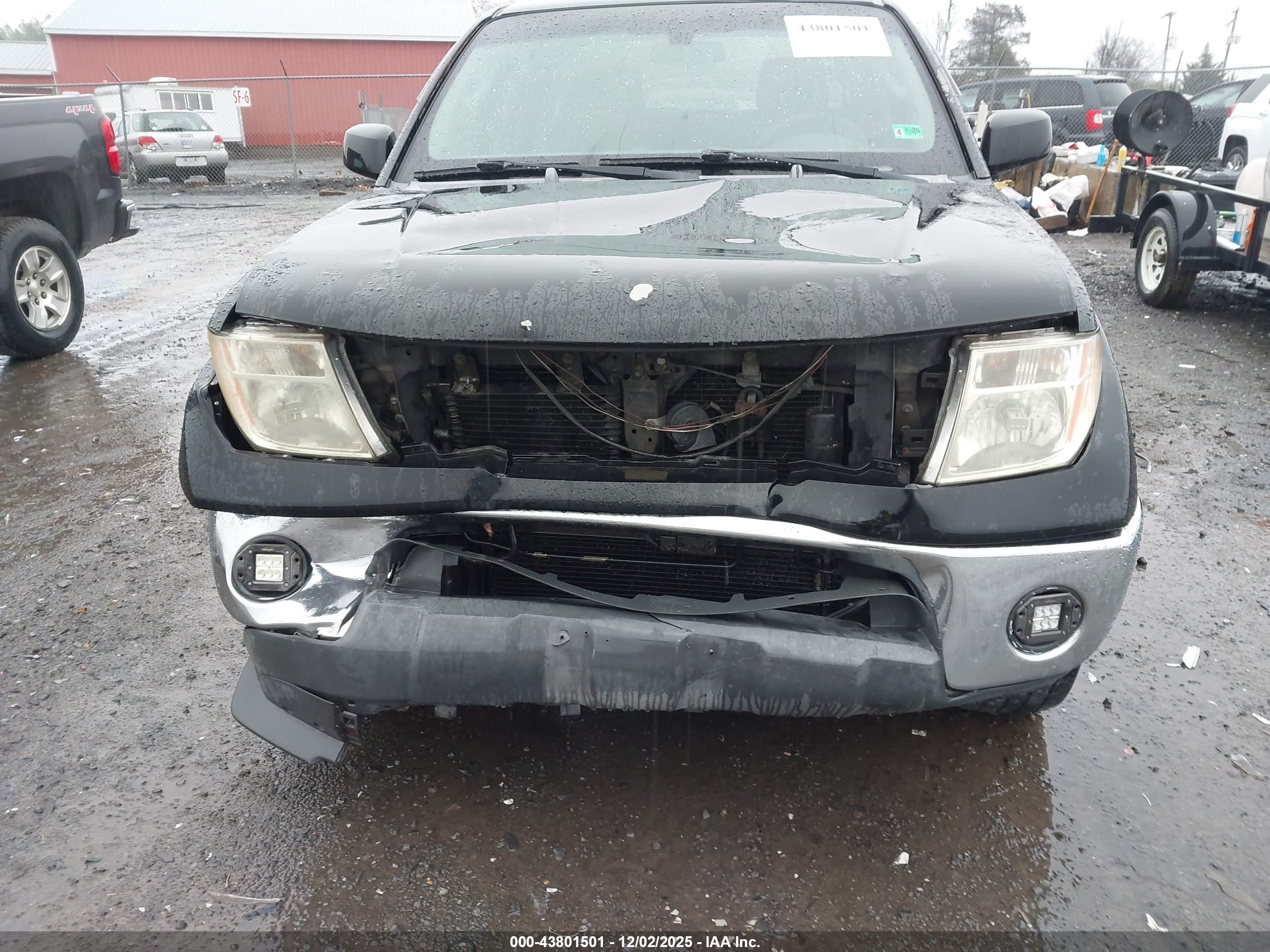 NISSAN FRONTIER image 6