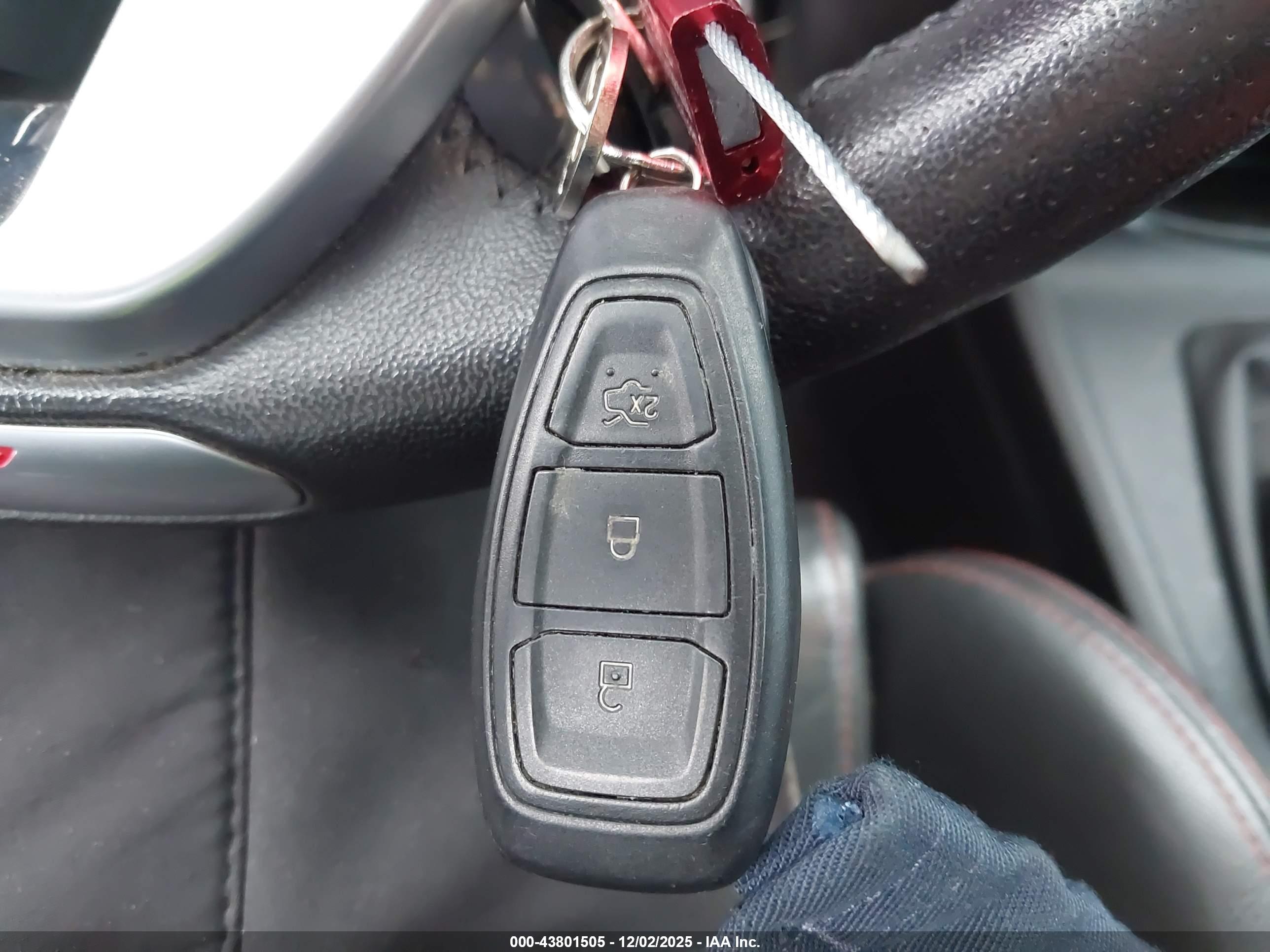 FORD FIESTA image 11