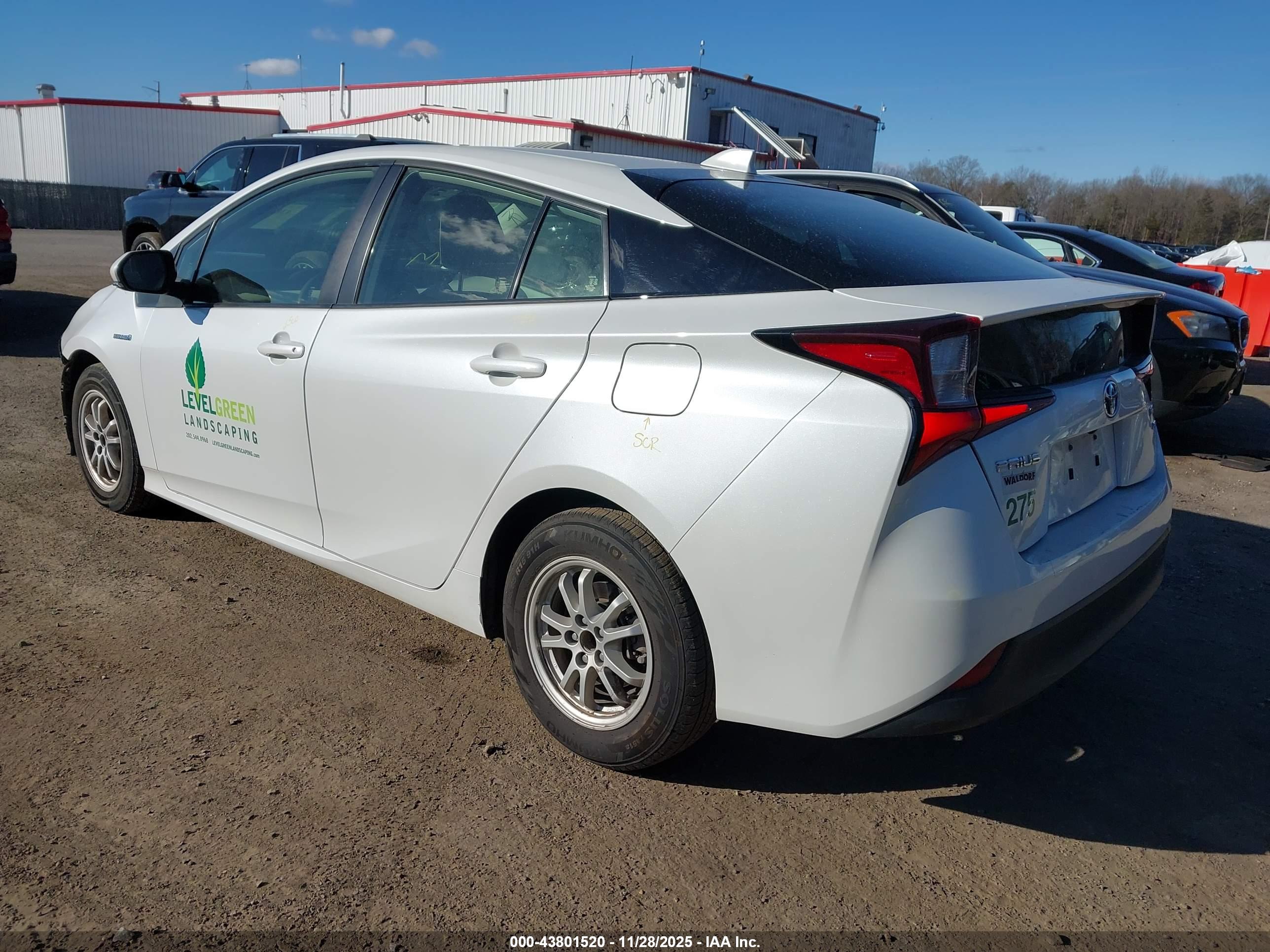 TOYOTA PRIUS image 3
