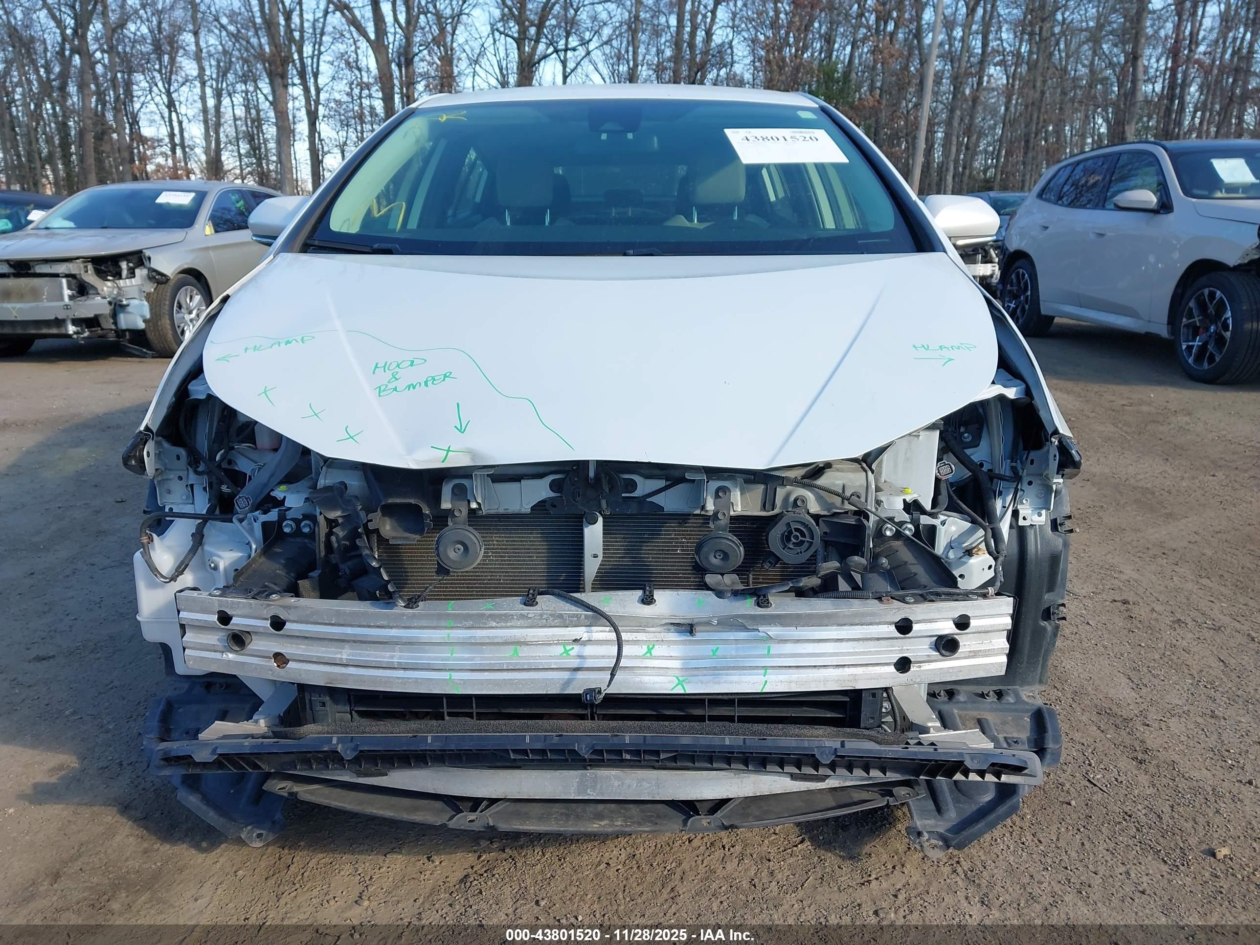TOYOTA PRIUS image 6