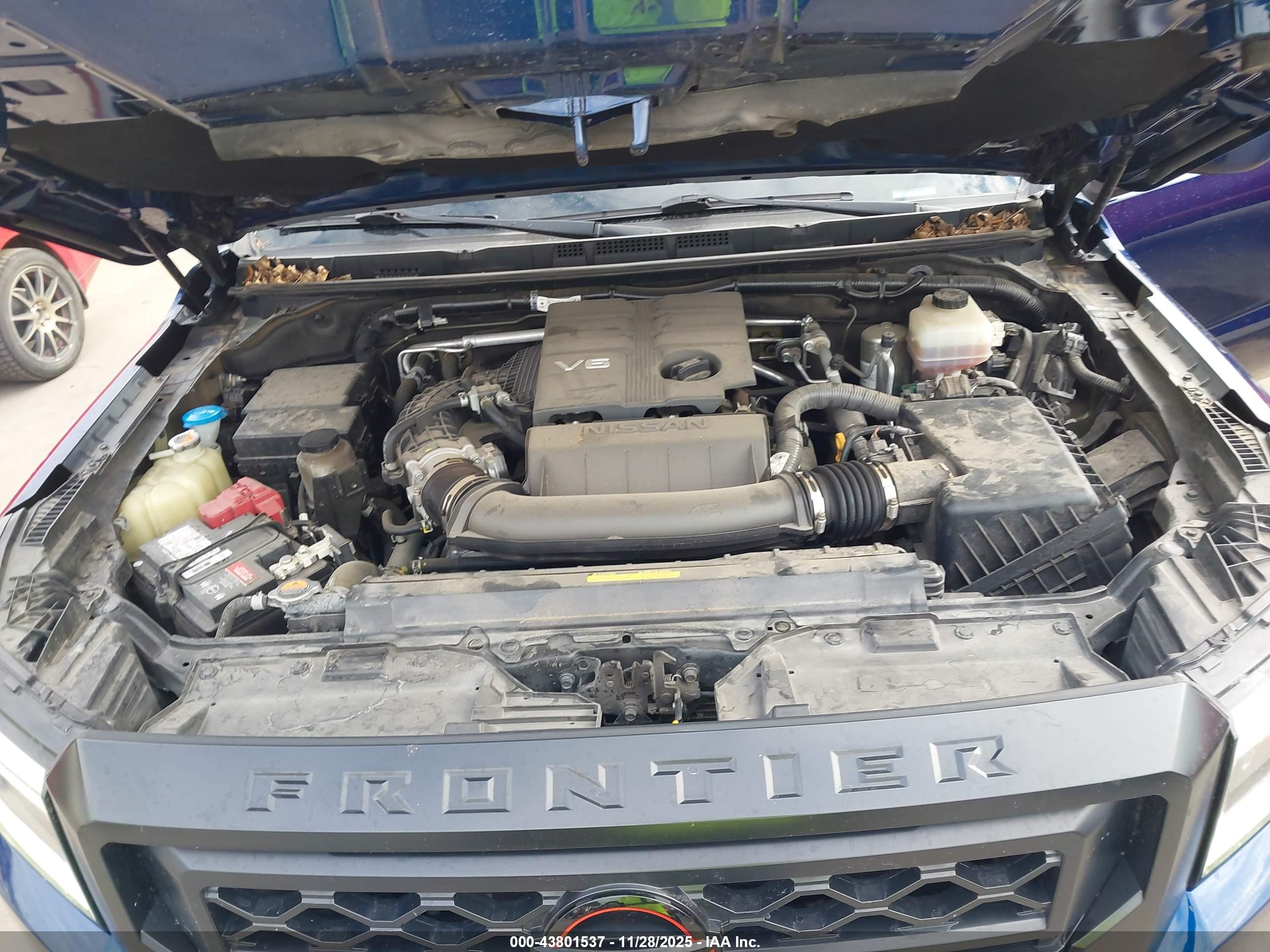 NISSAN FRONTIER image 10
