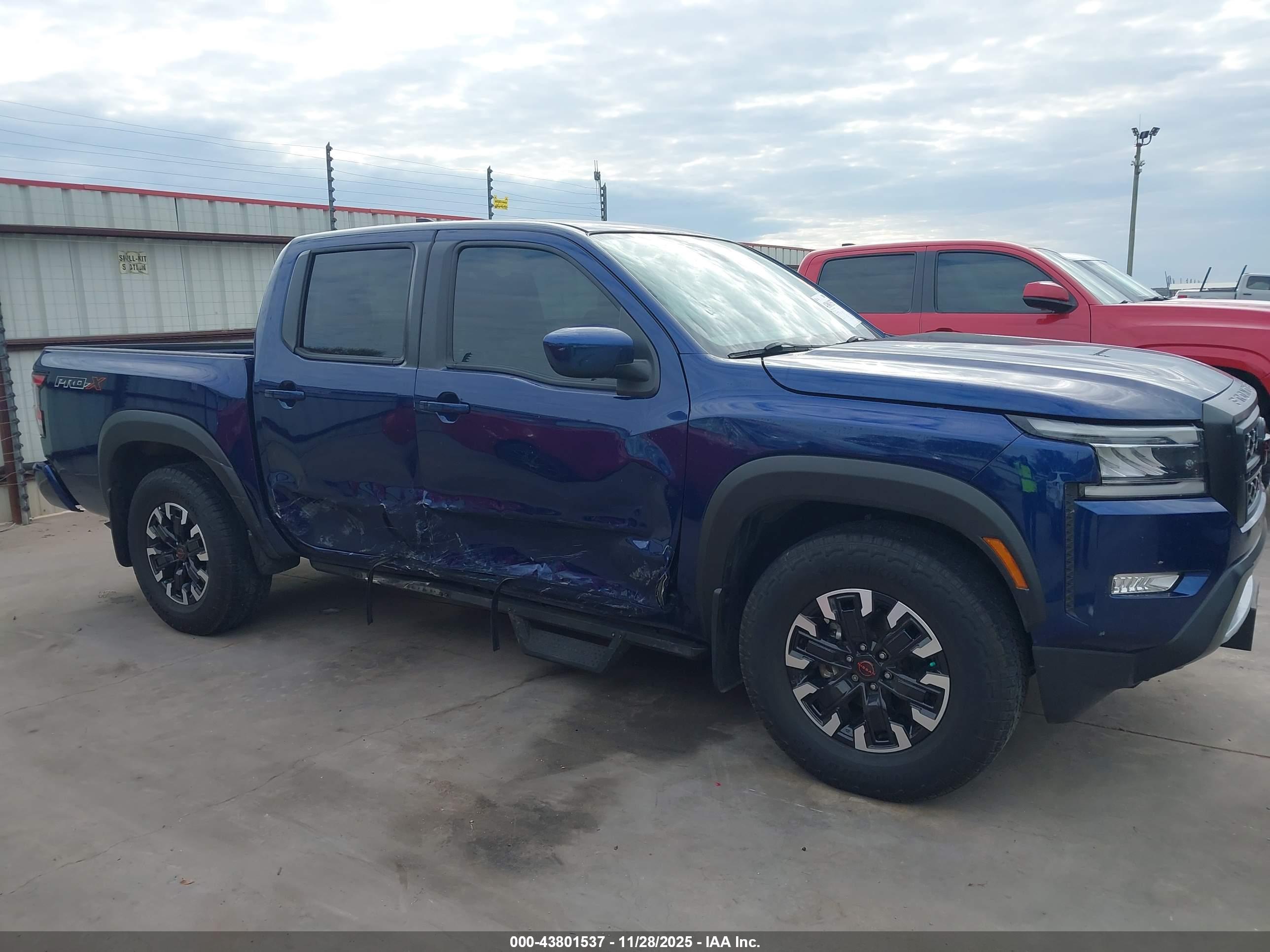 NISSAN FRONTIER image 6