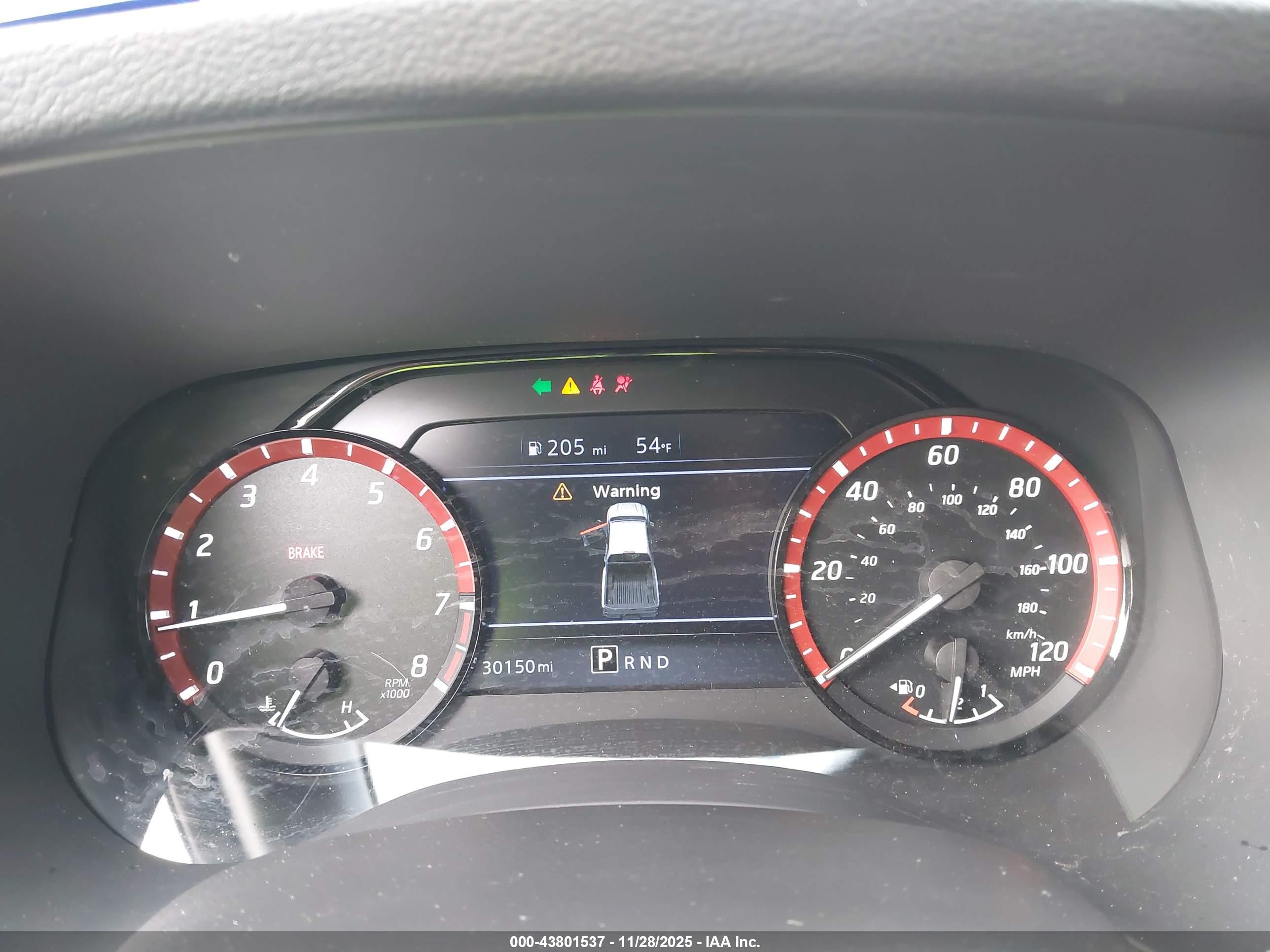 NISSAN FRONTIER image 7