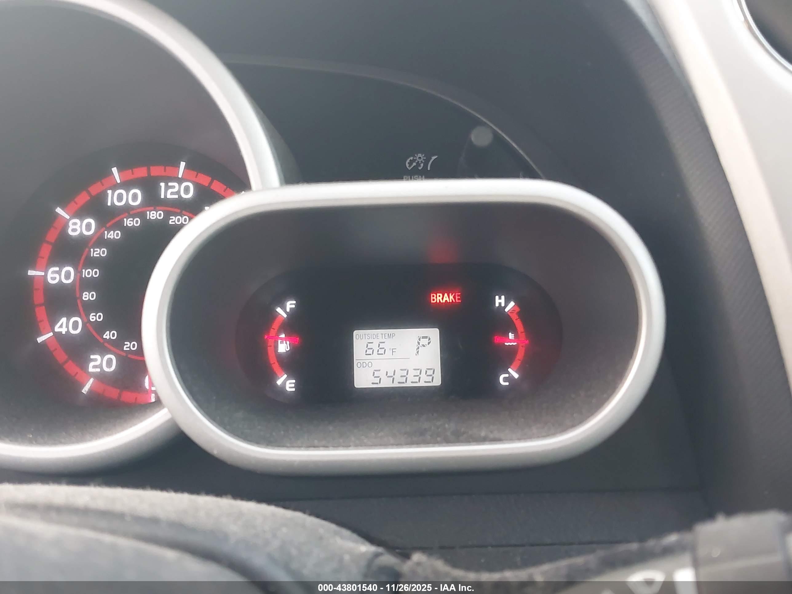 TOYOTA MATRIX image 7