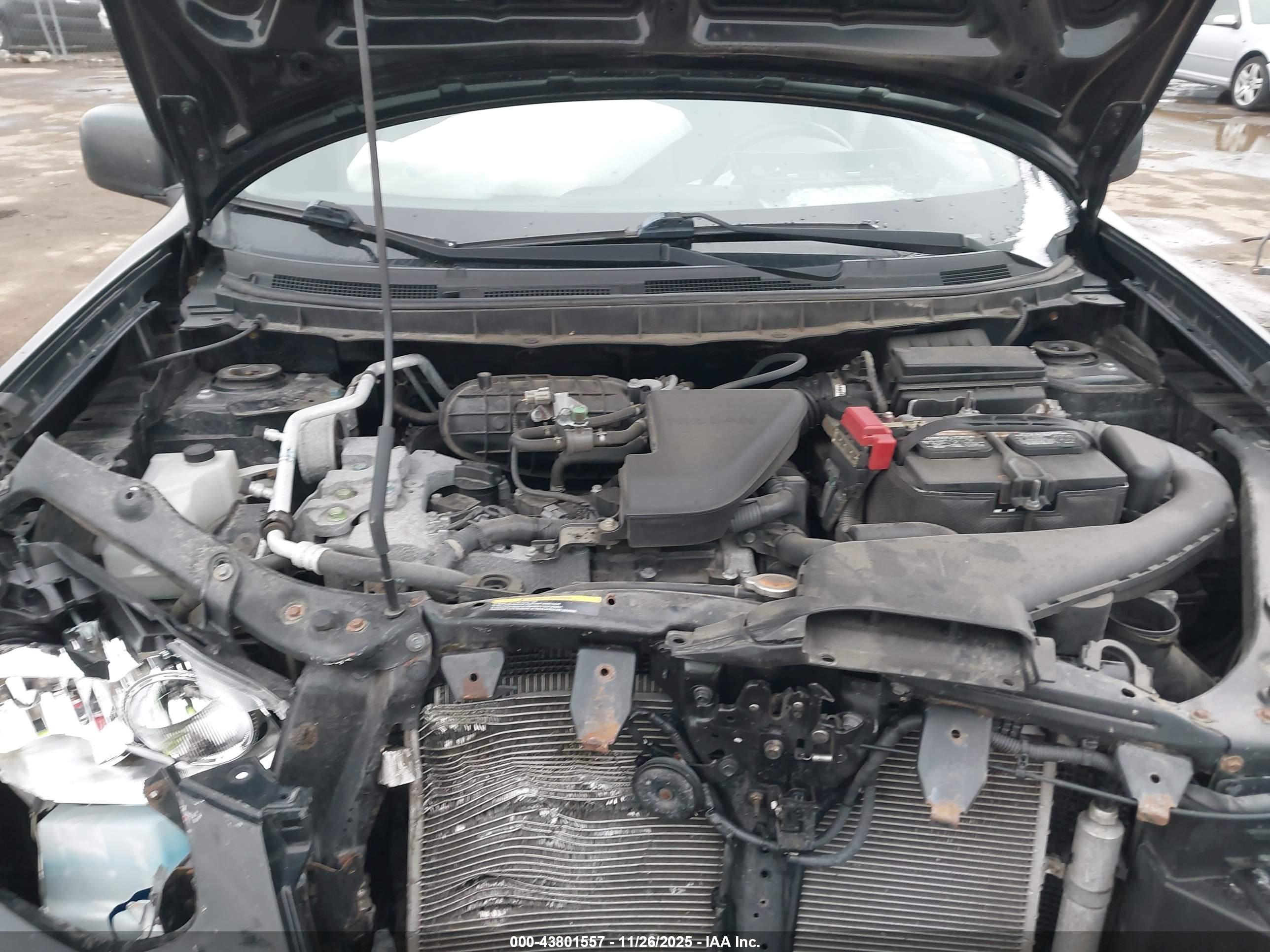NISSAN ROGUE image 10