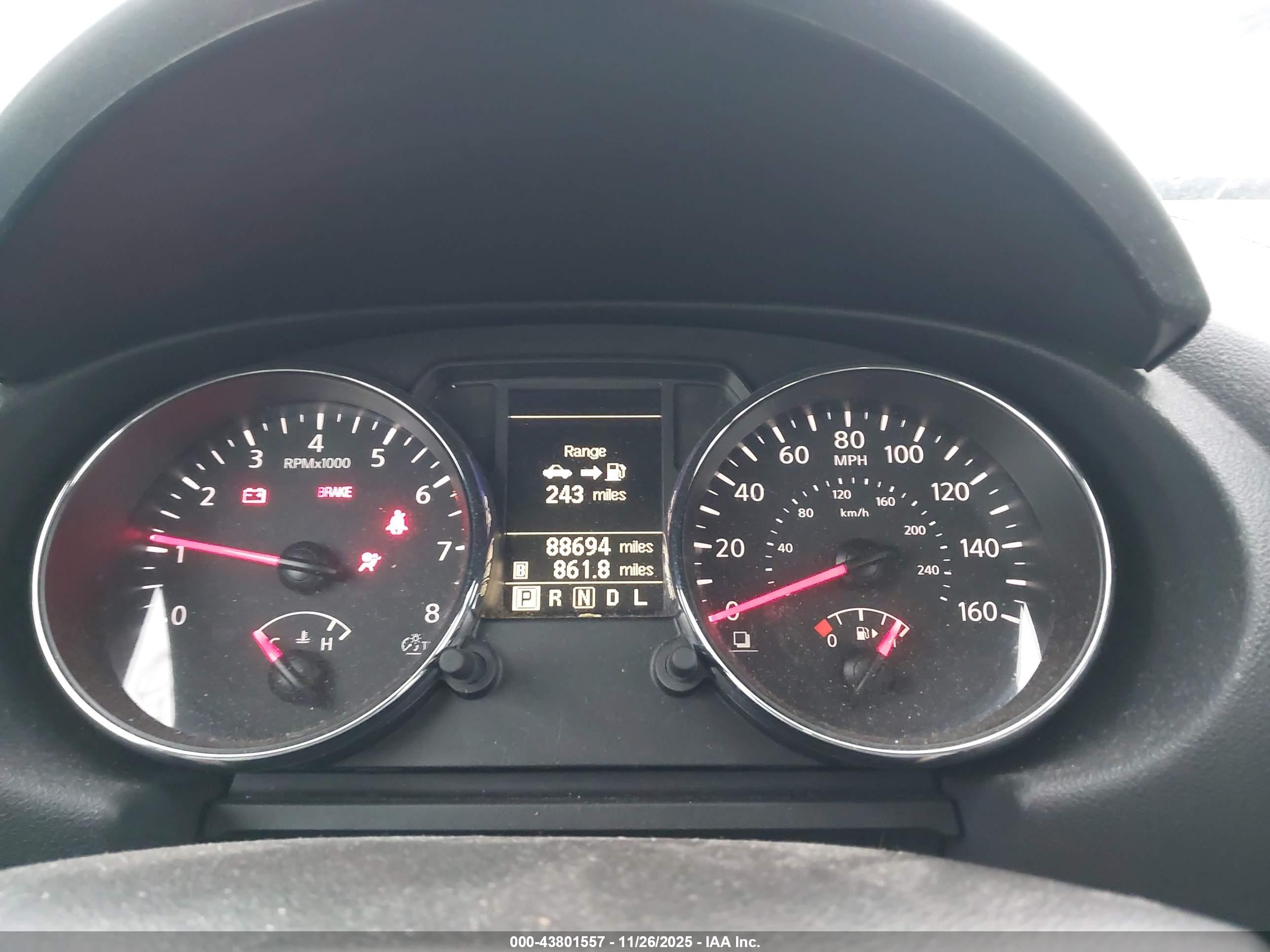 NISSAN ROGUE image 7