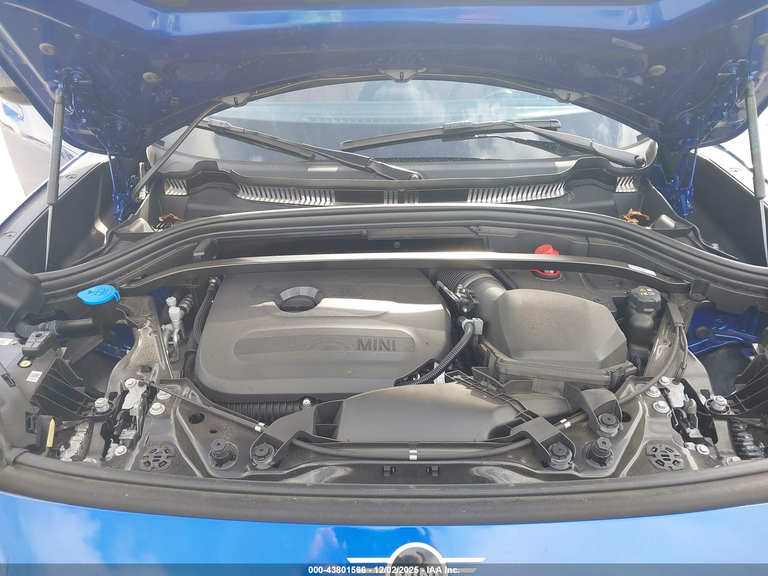 MINI COUNTRYMAN image 10