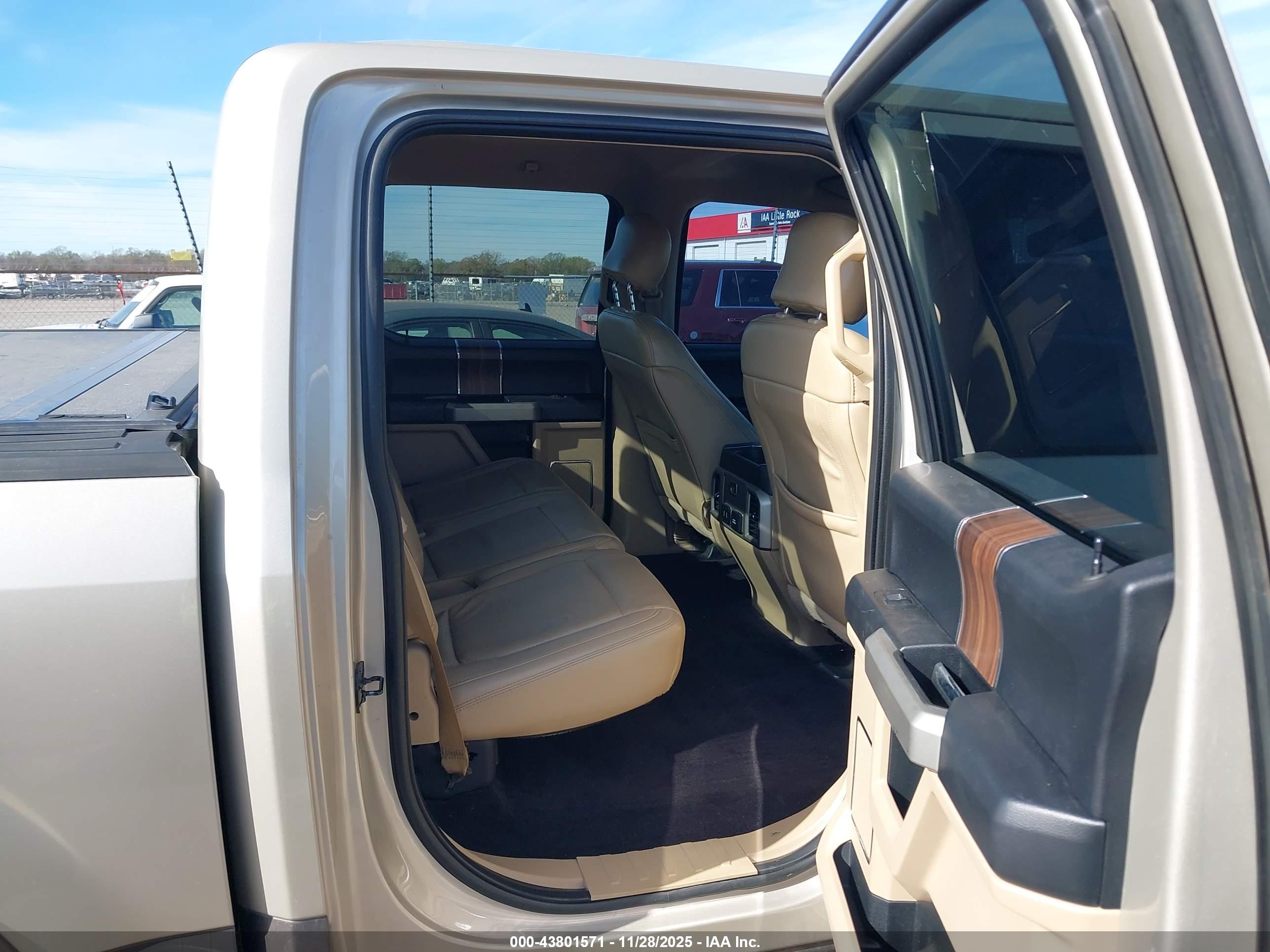 FORD F-150 image 8