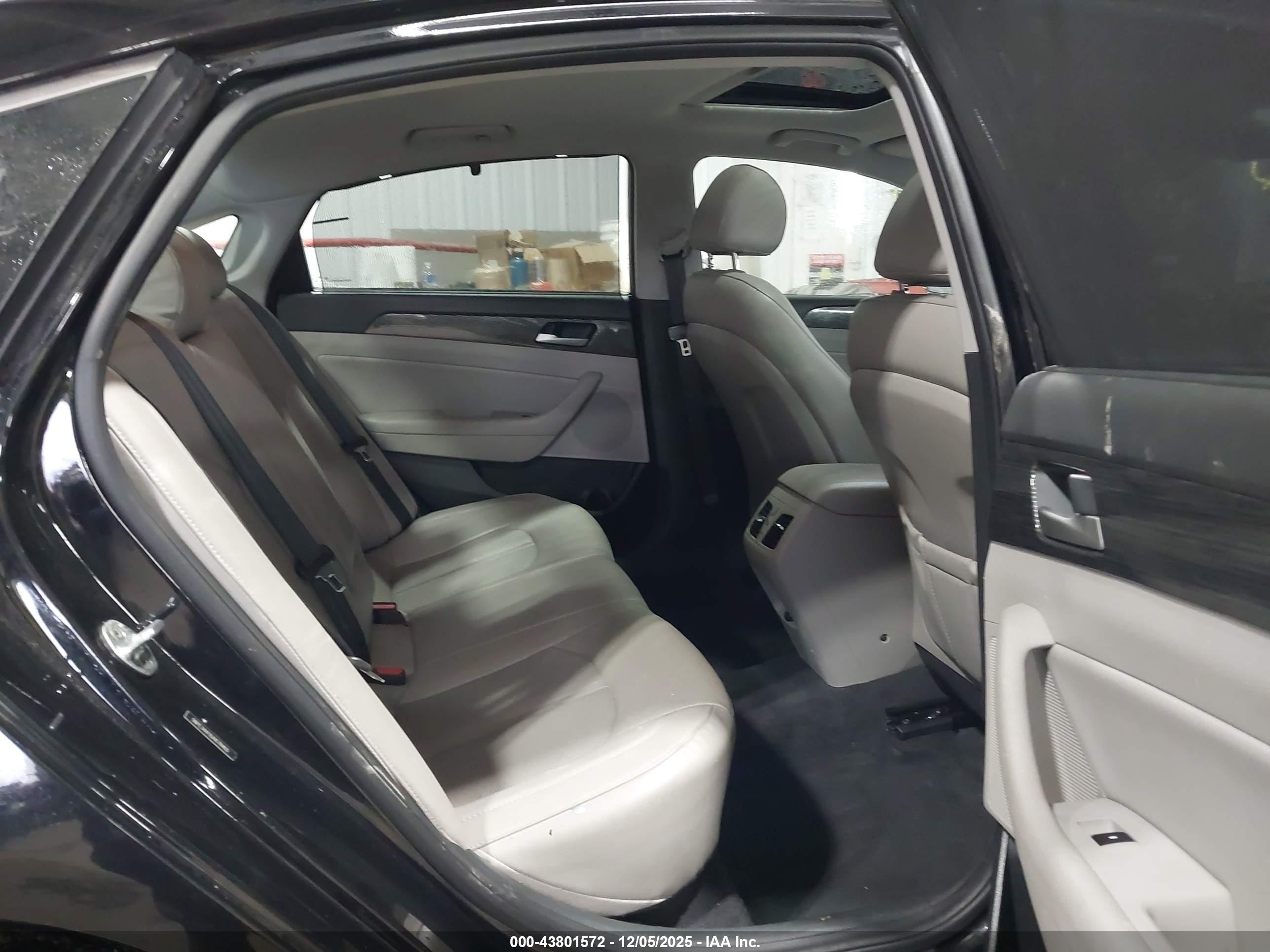HYUNDAI SONATA image 8