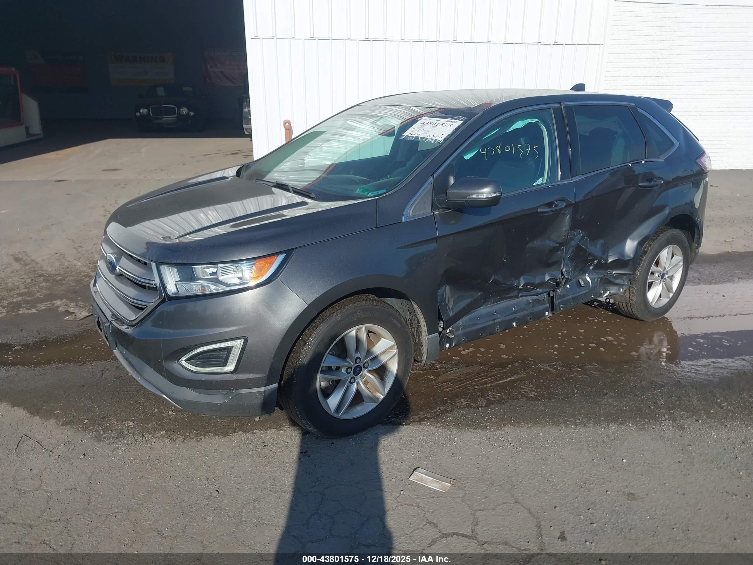 FORD EDGE image 2