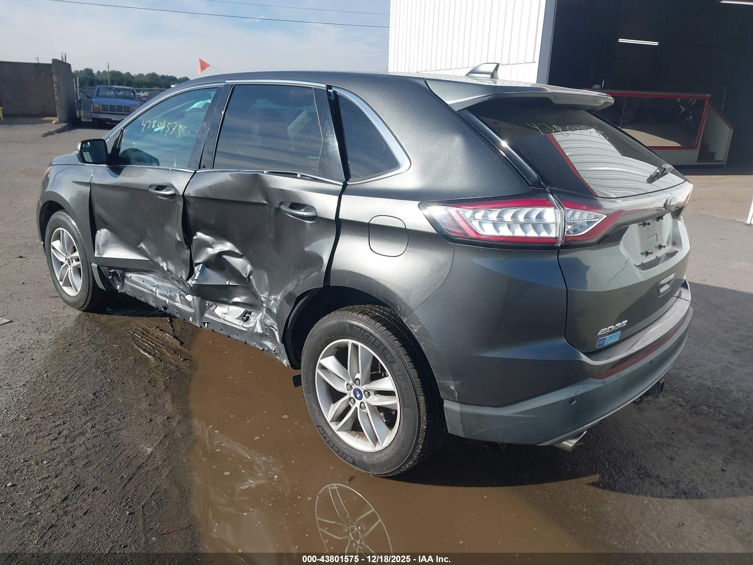 FORD EDGE image 3