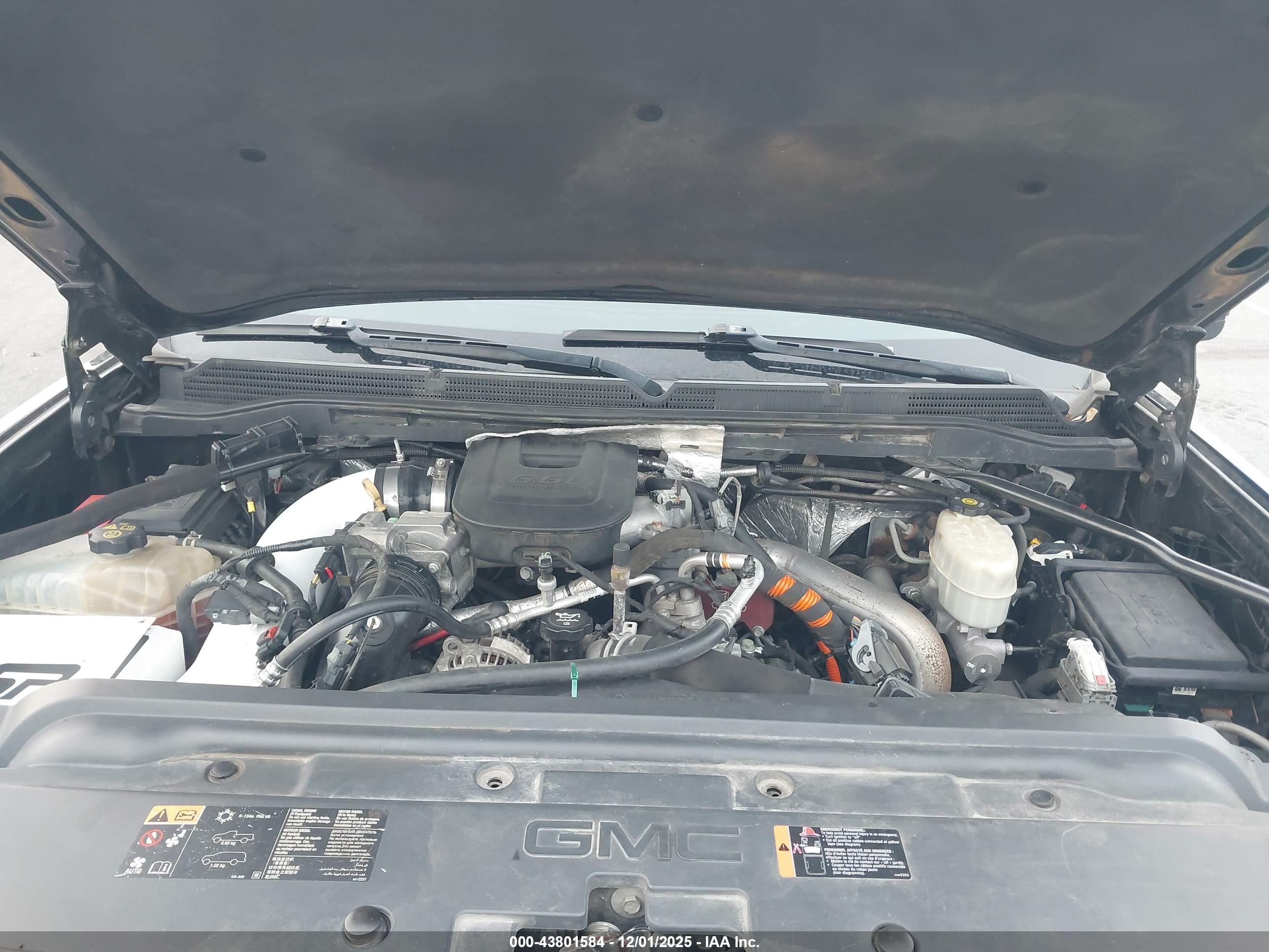 GMC SIERRA image 10