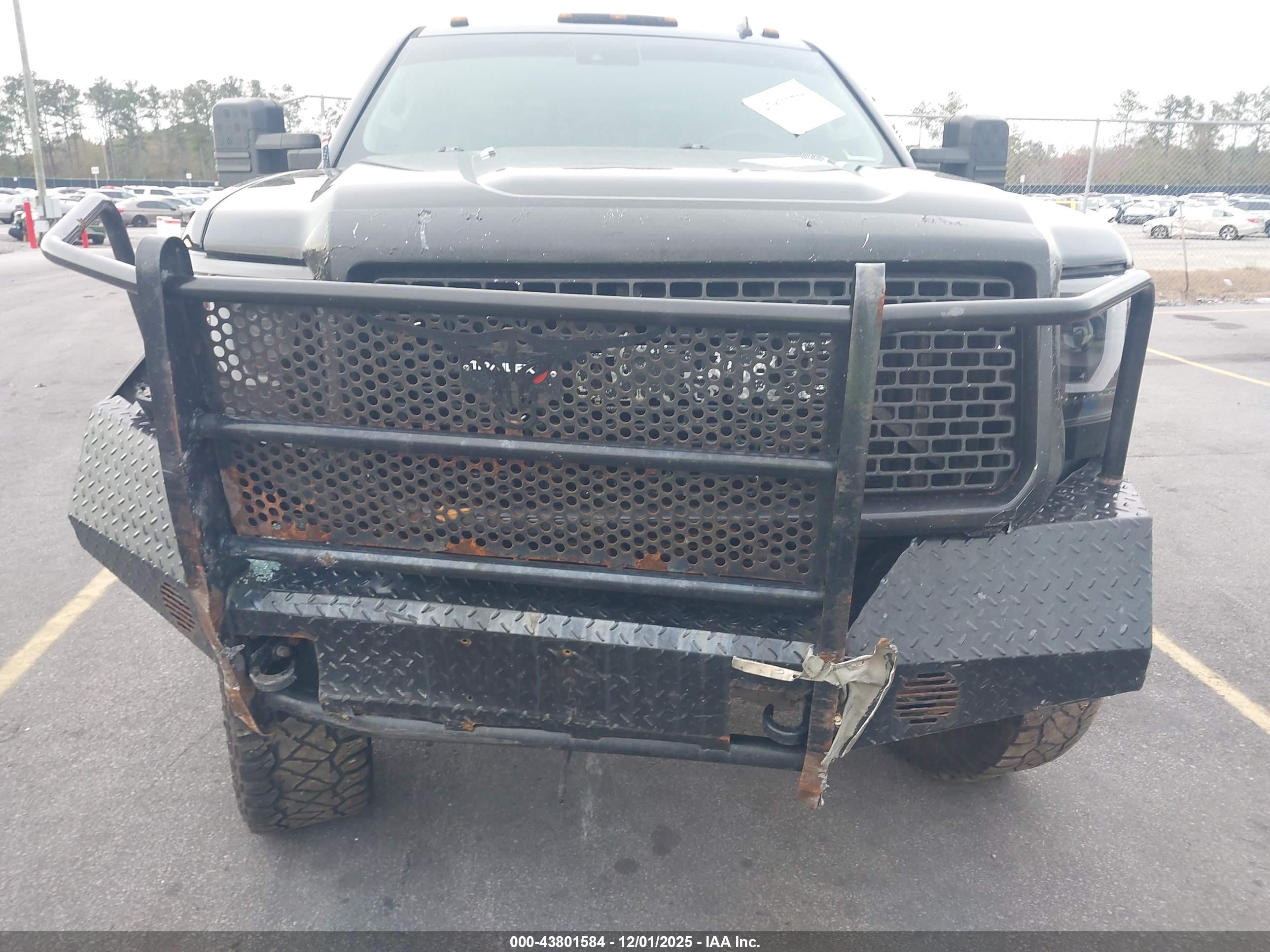 GMC SIERRA image 6