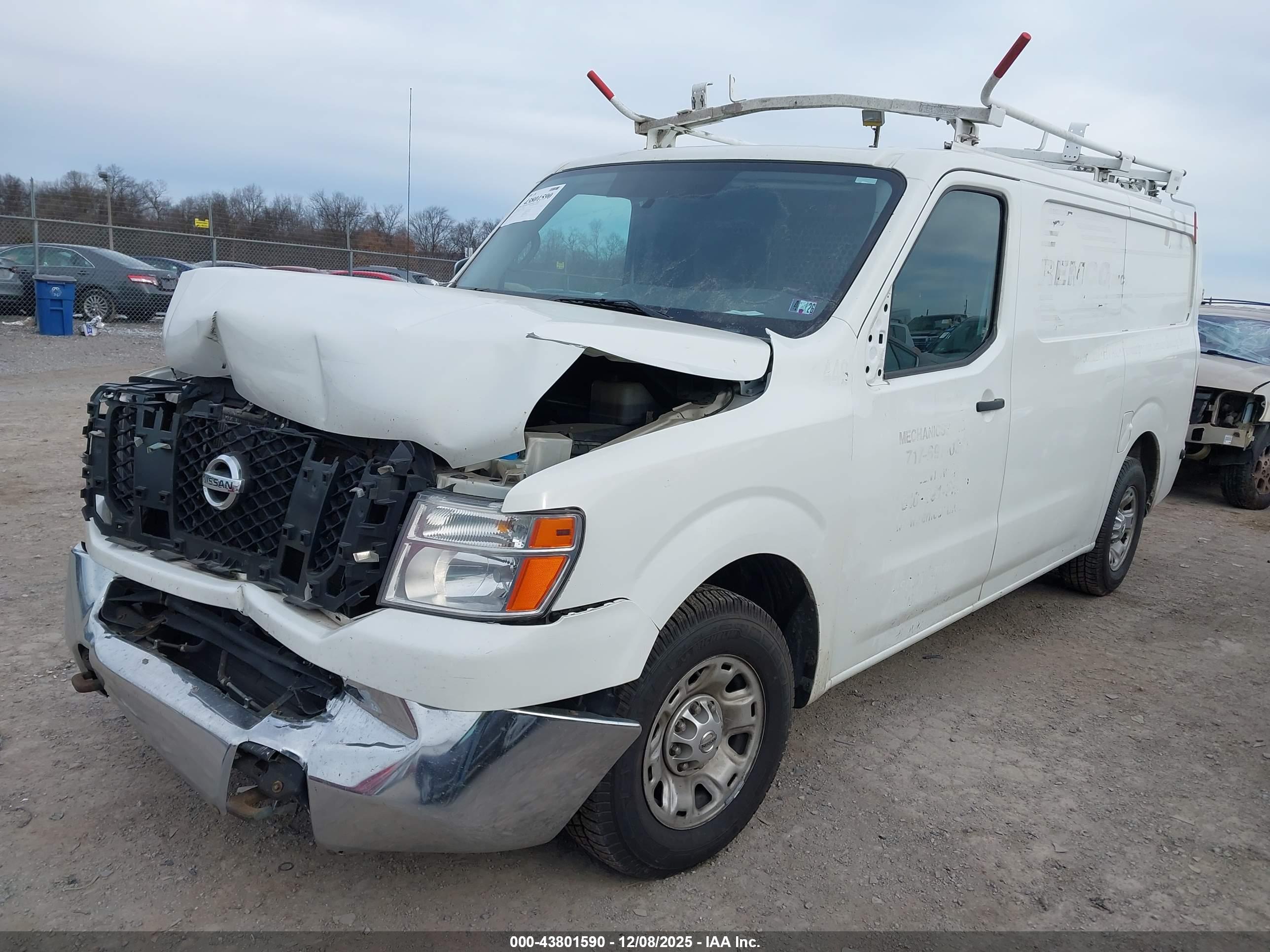 NISSAN NV image 2