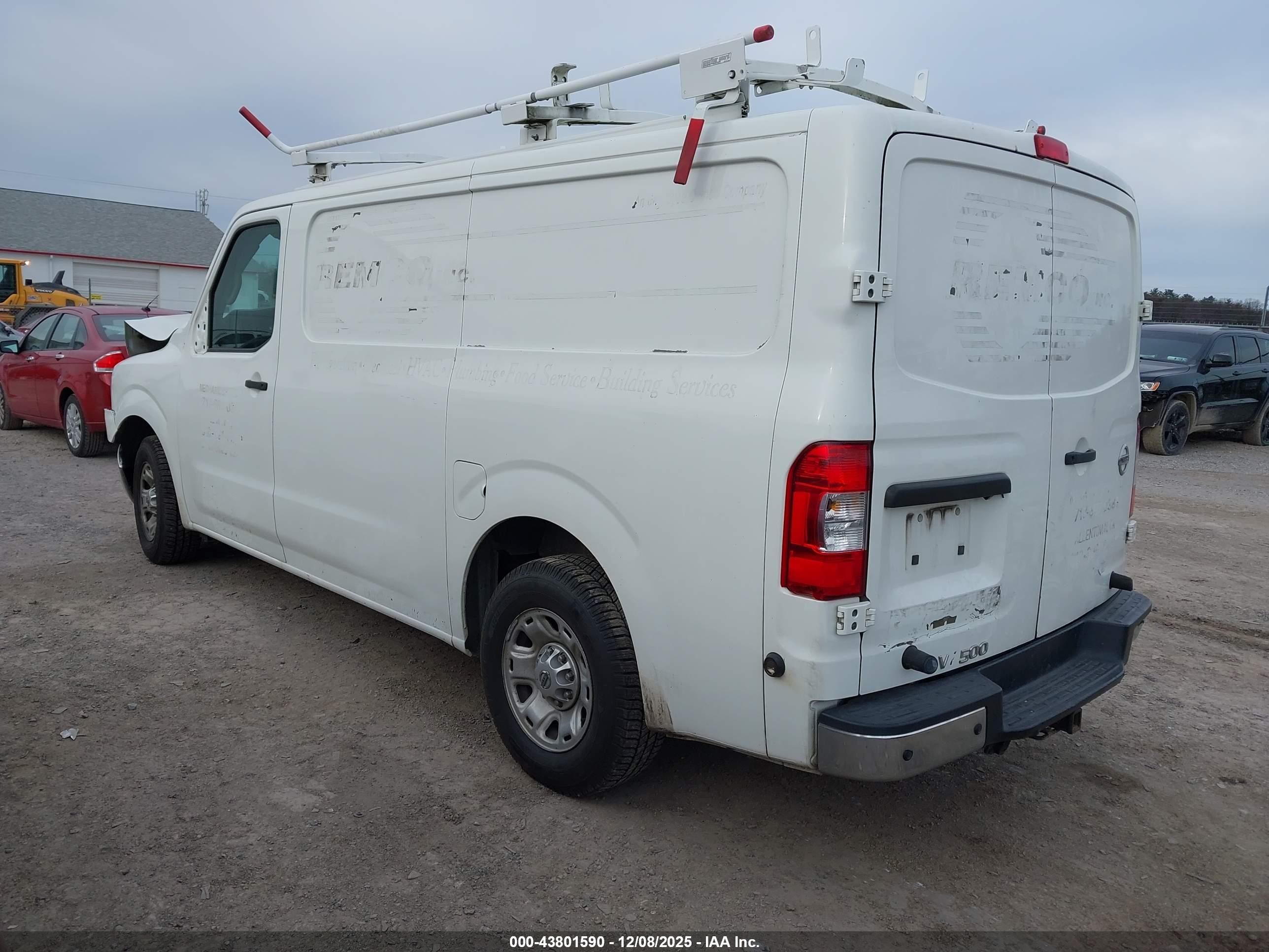 NISSAN NV image 3