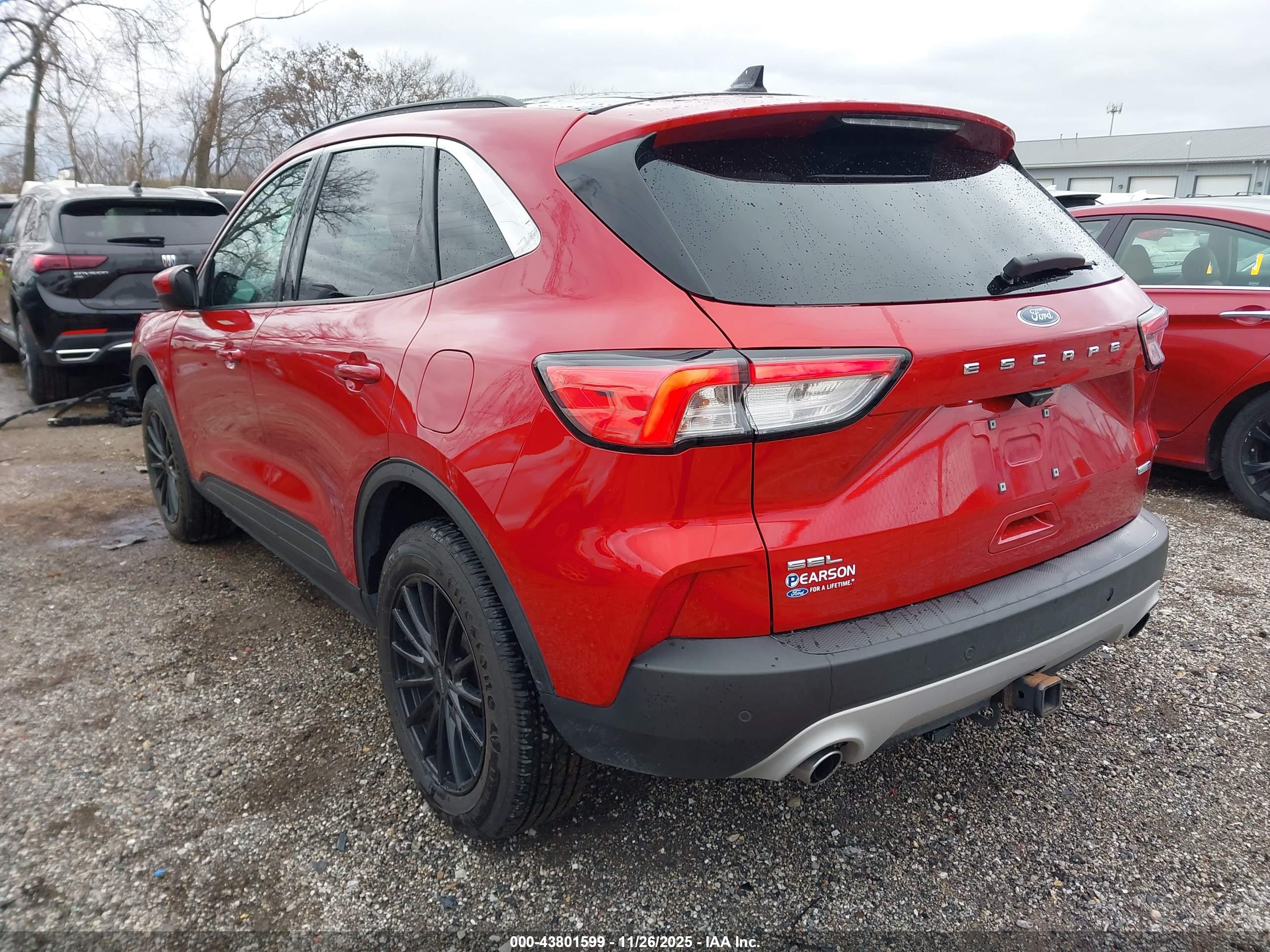 FORD ESCAPE image 3