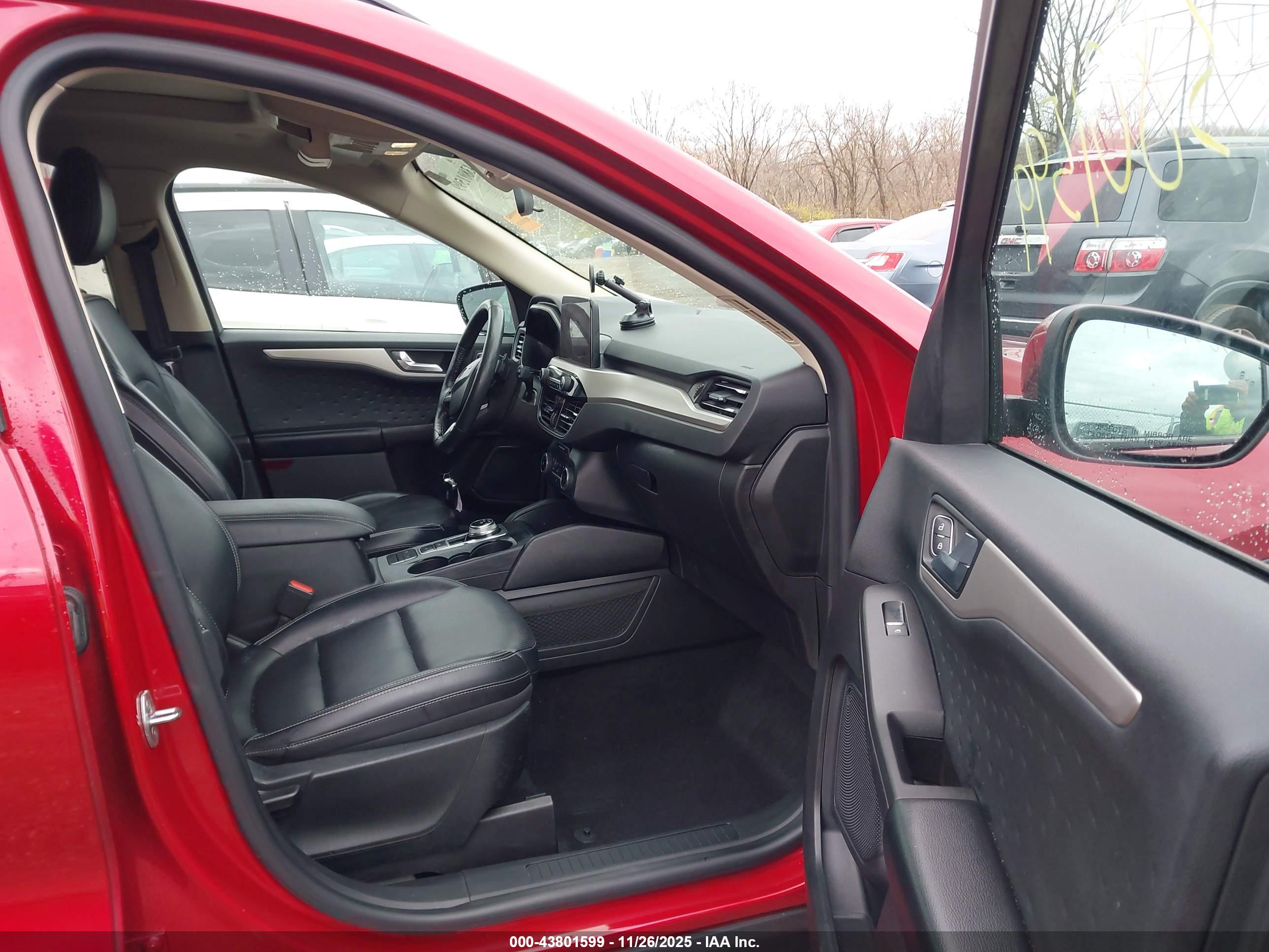 FORD ESCAPE image 5