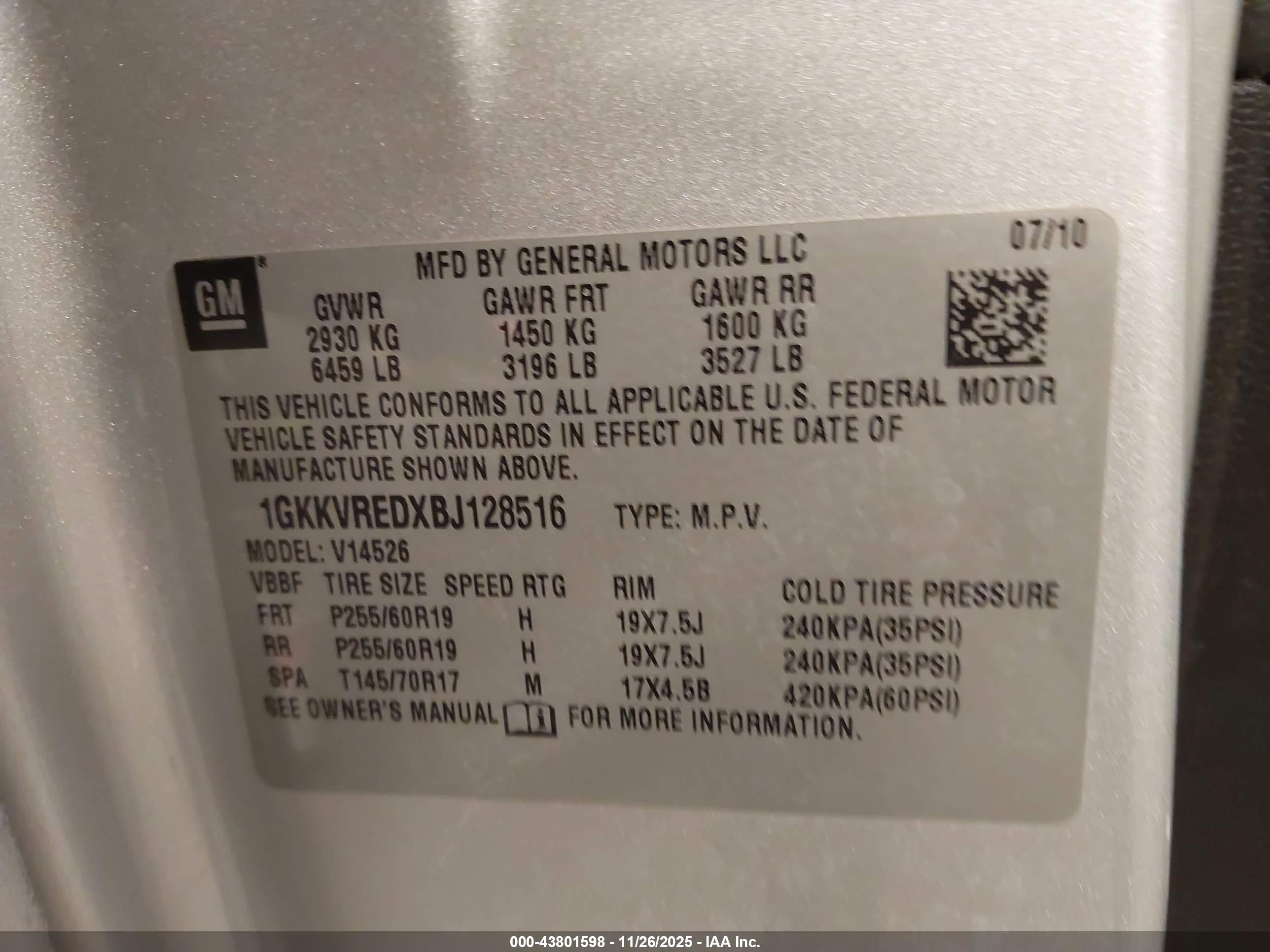 GMC ACADIA image 9
