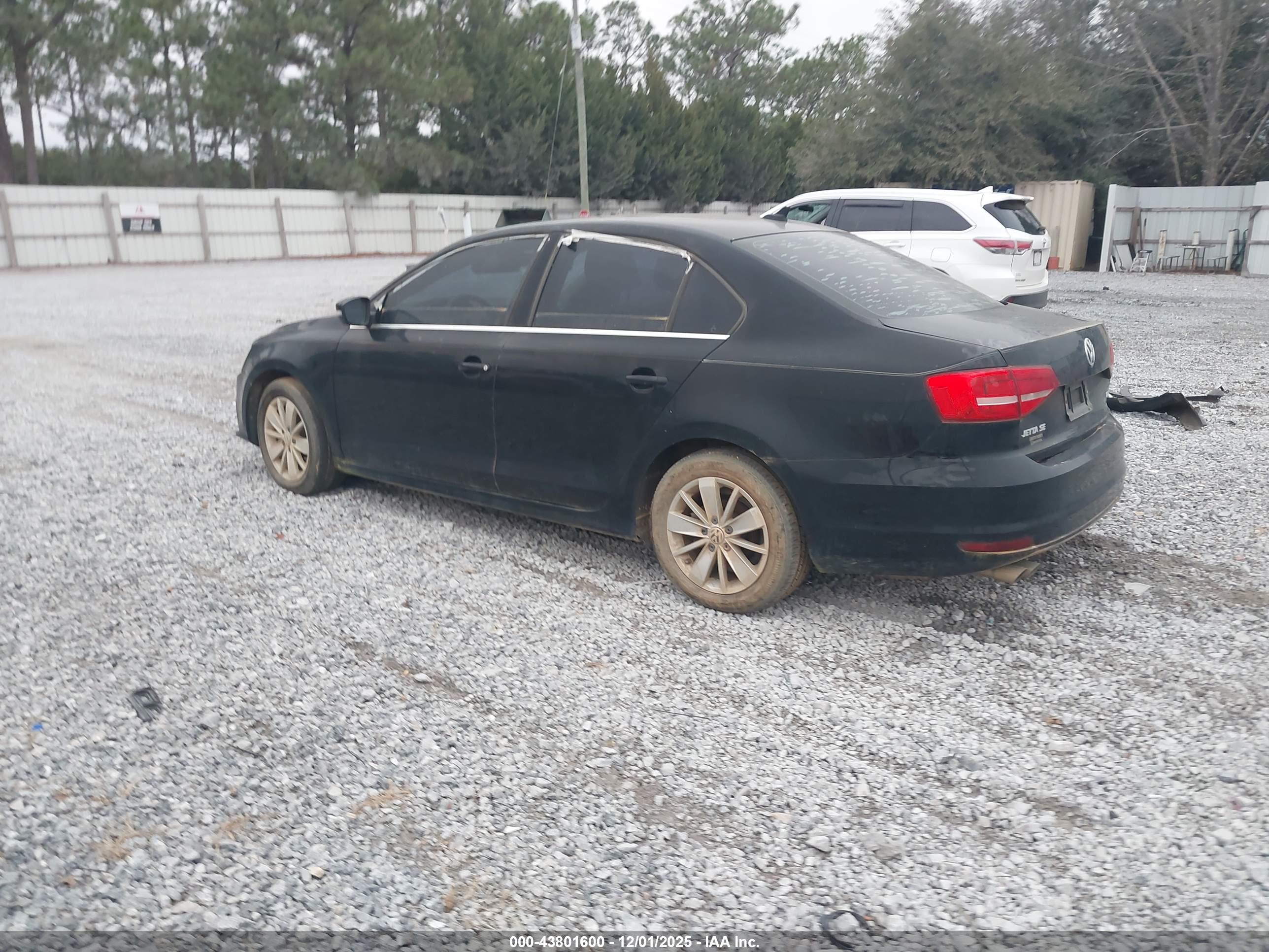 VOLKSWAGEN JETTA image 3