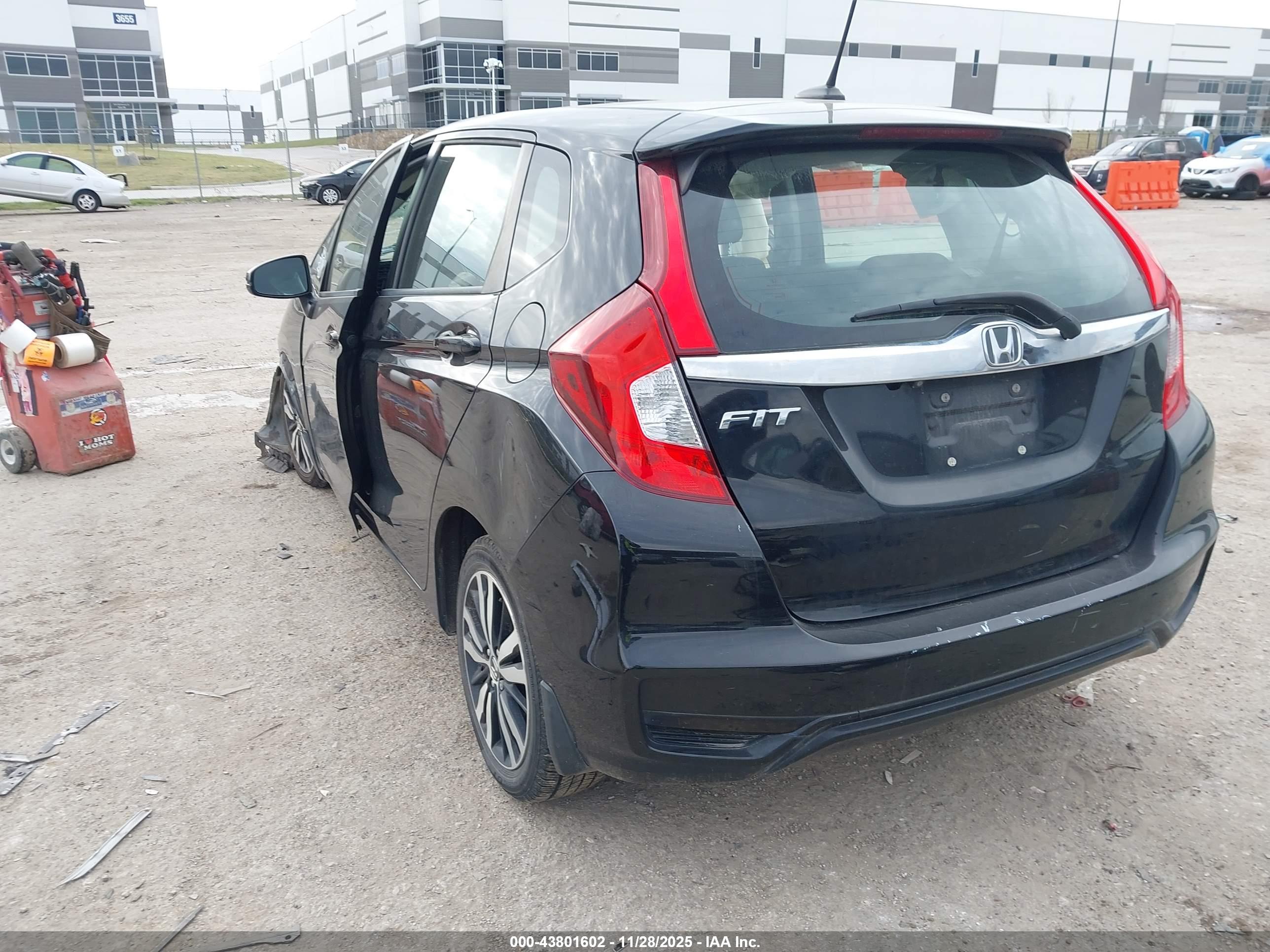 HONDA FIT image 3