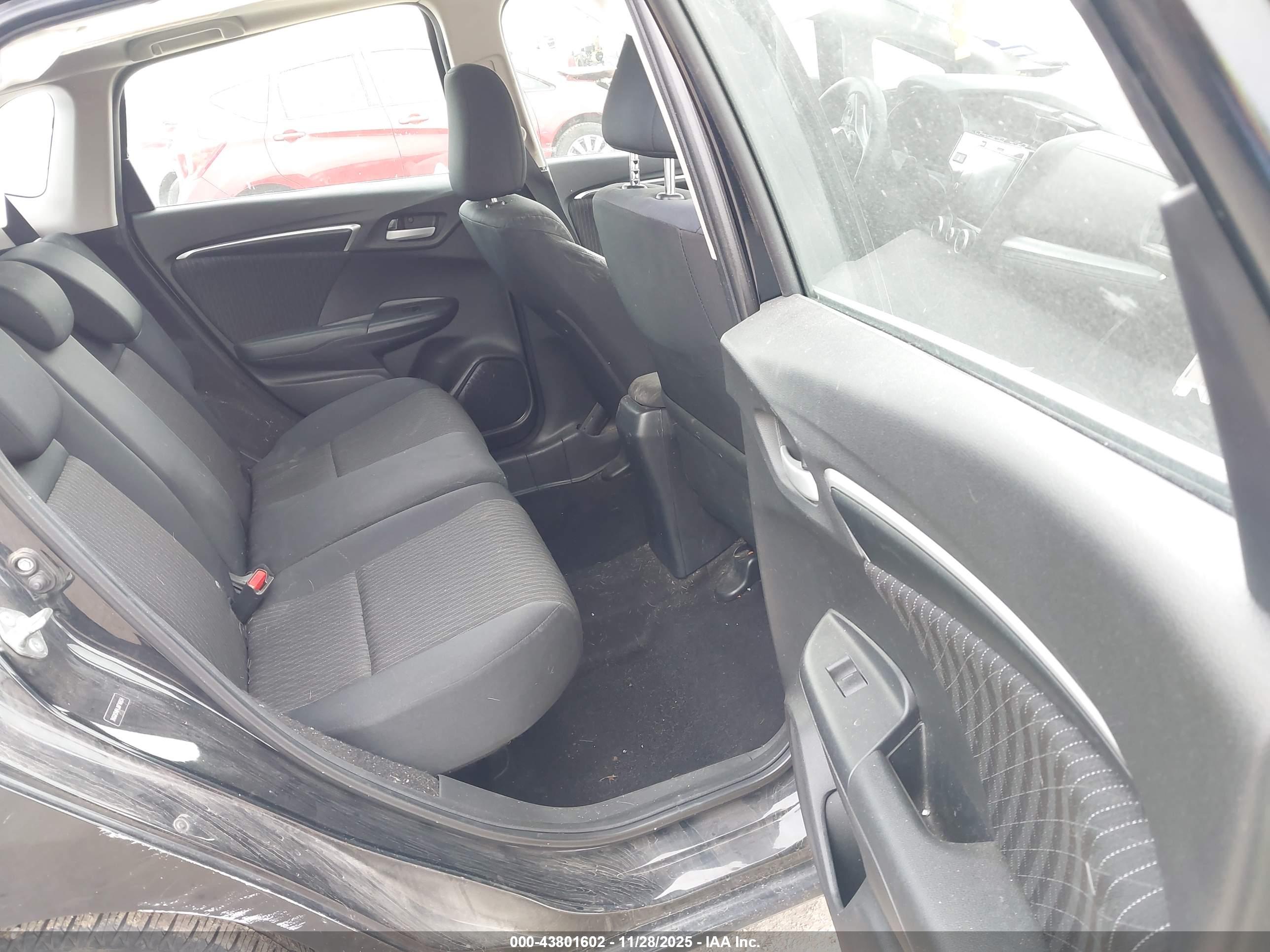 HONDA FIT image 8