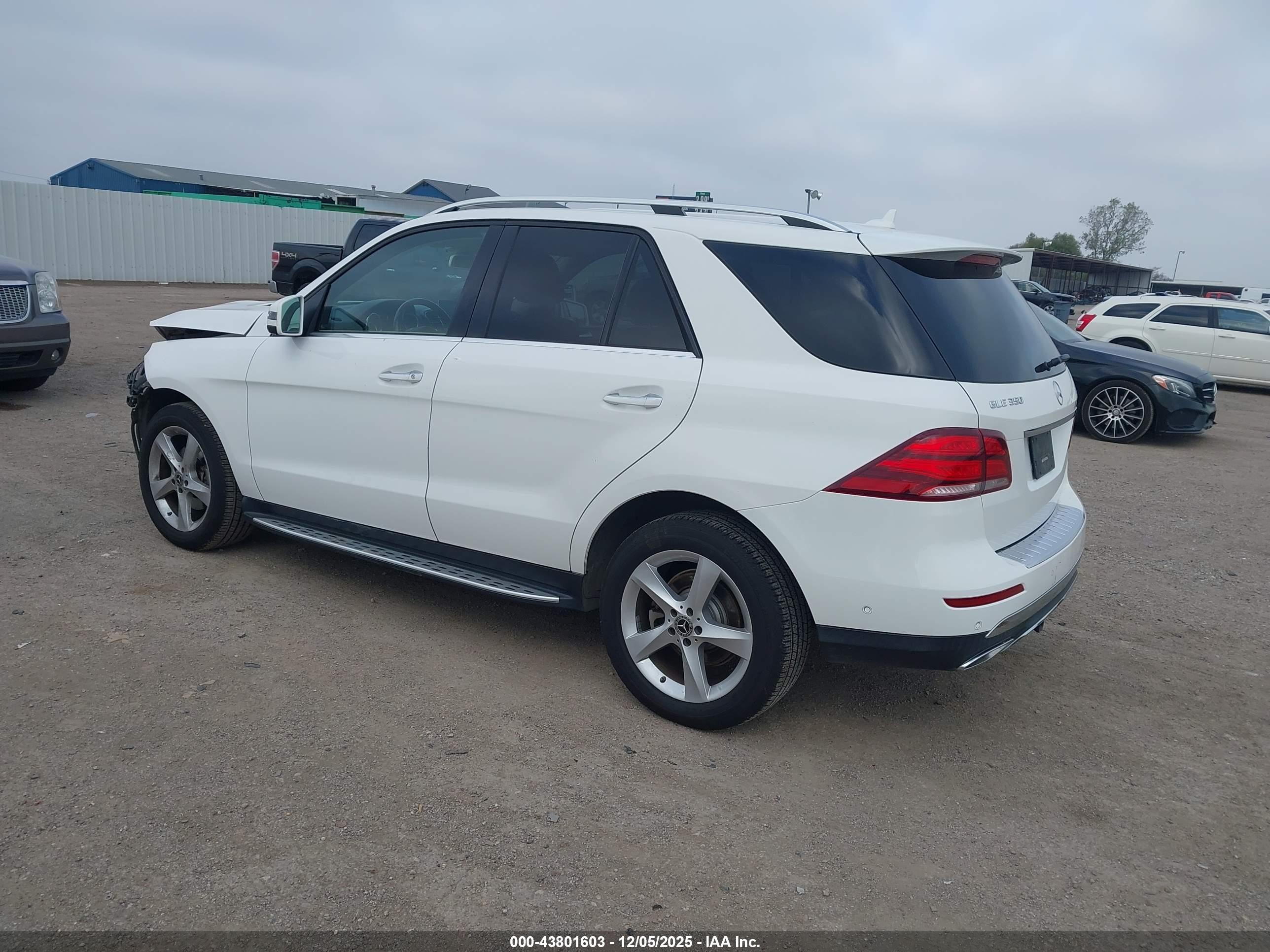 MERCEDES-BENZ GLE image 3
