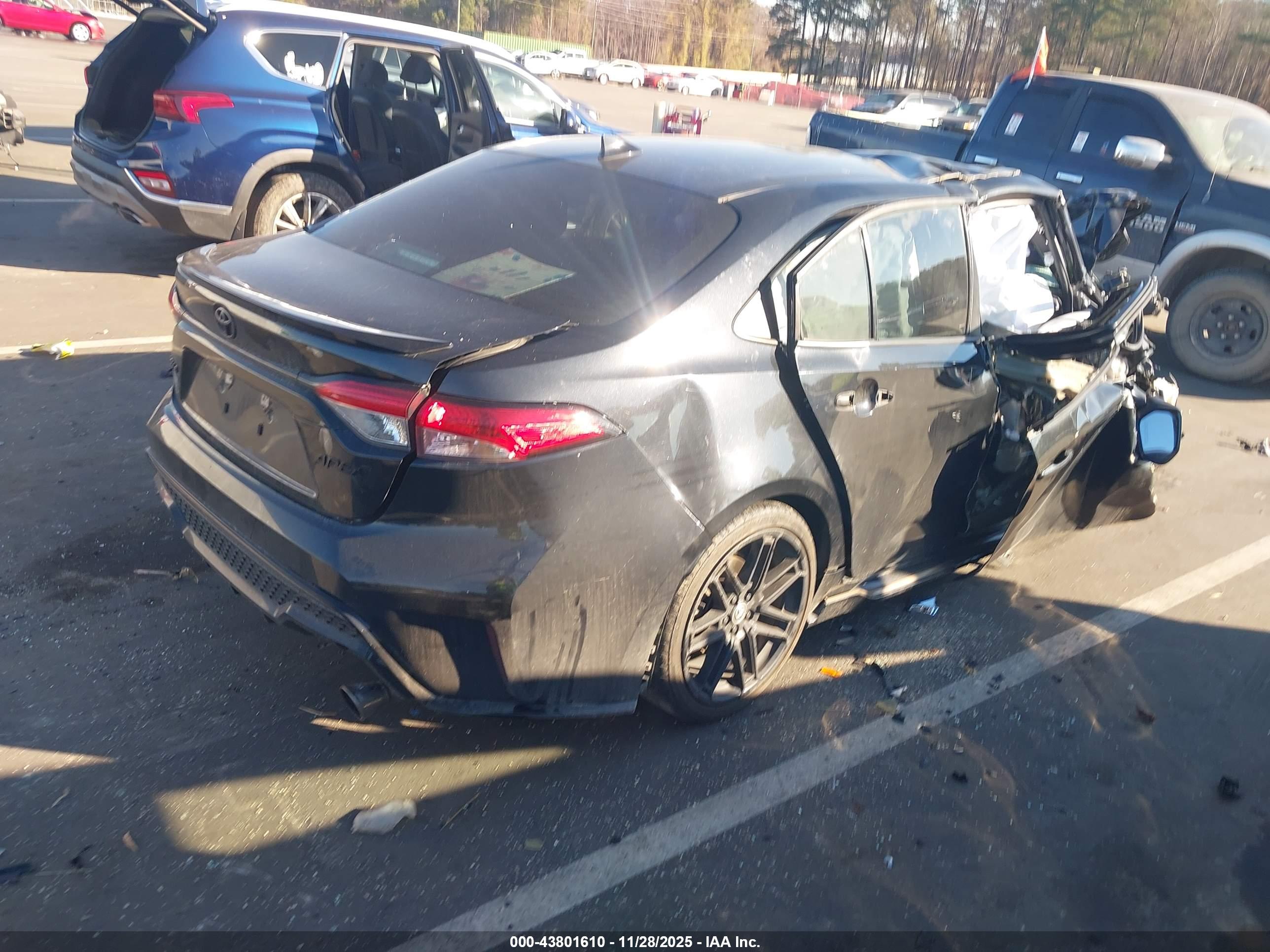 TOYOTA COROLLA image 4