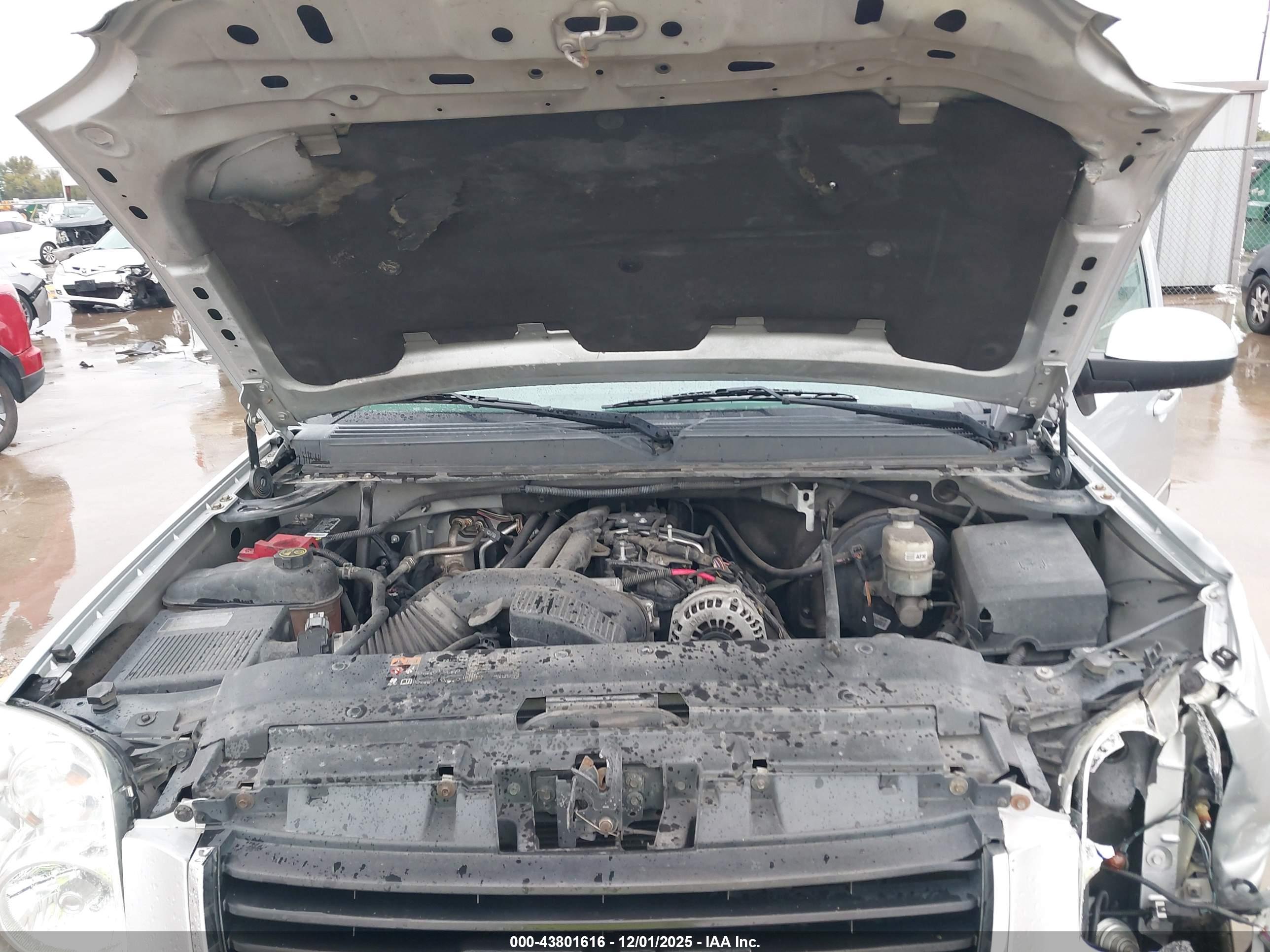 GMC YUKON image 10