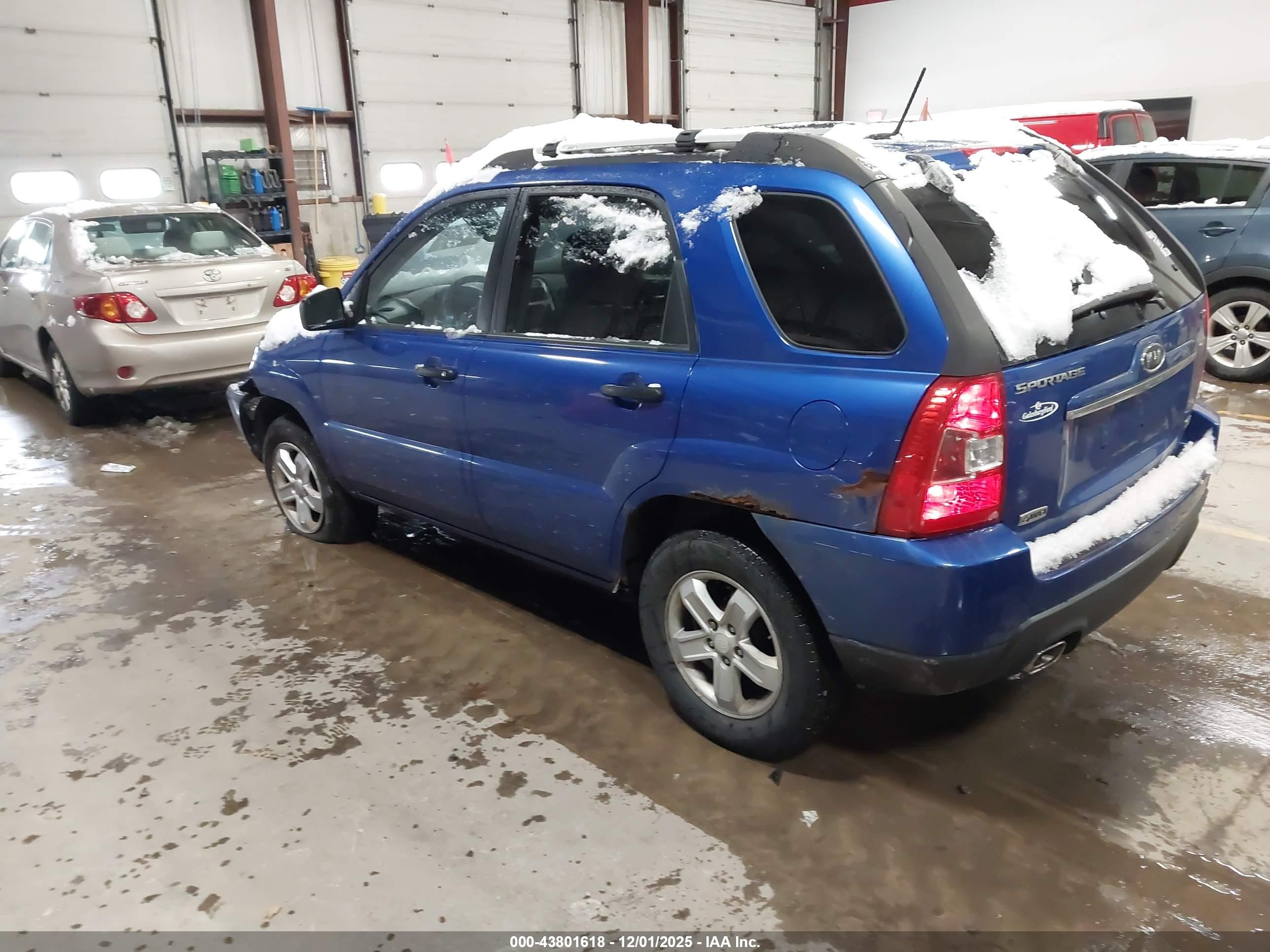 KIA SPORTAGE image 3