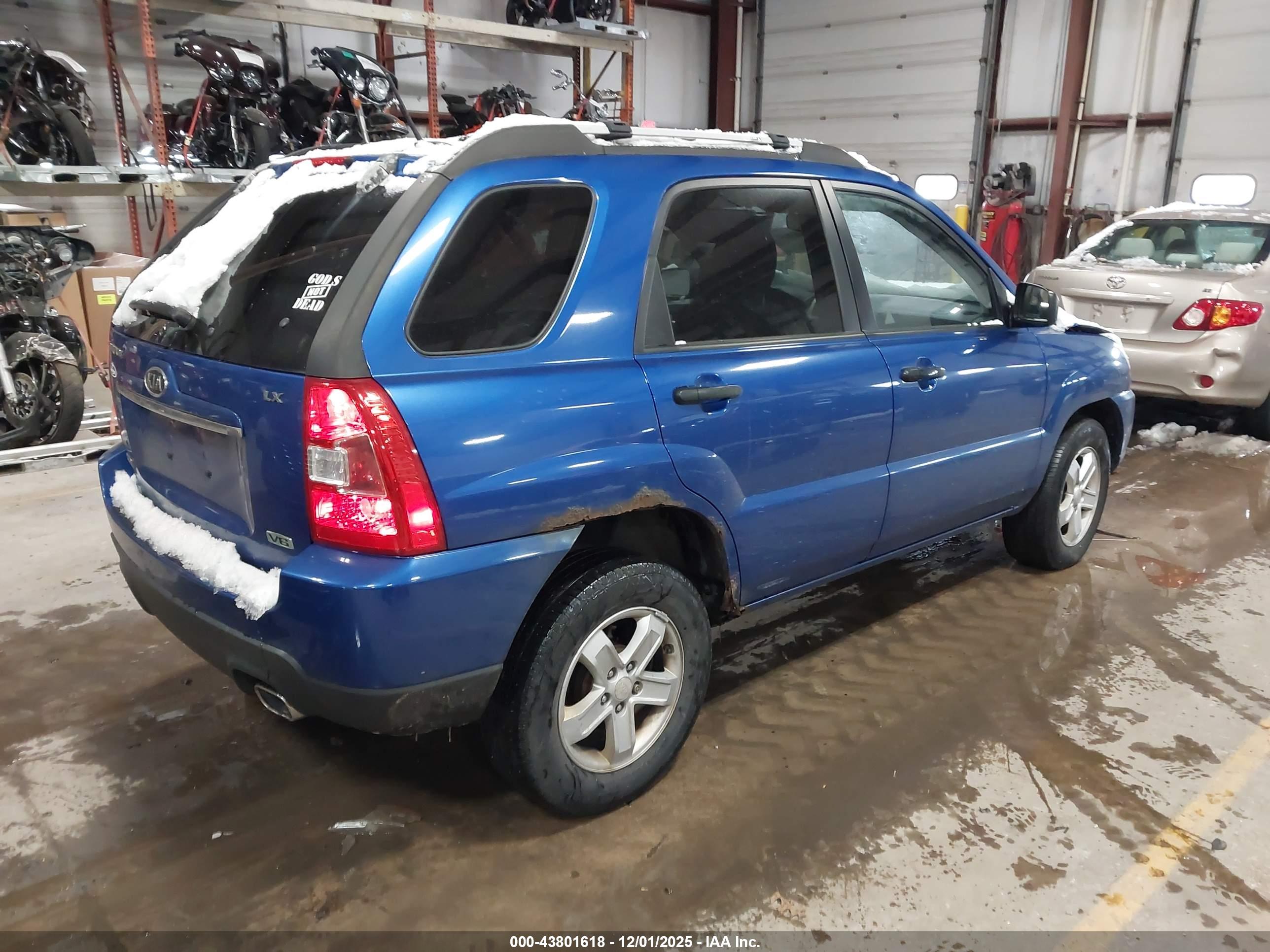 KIA SPORTAGE image 4