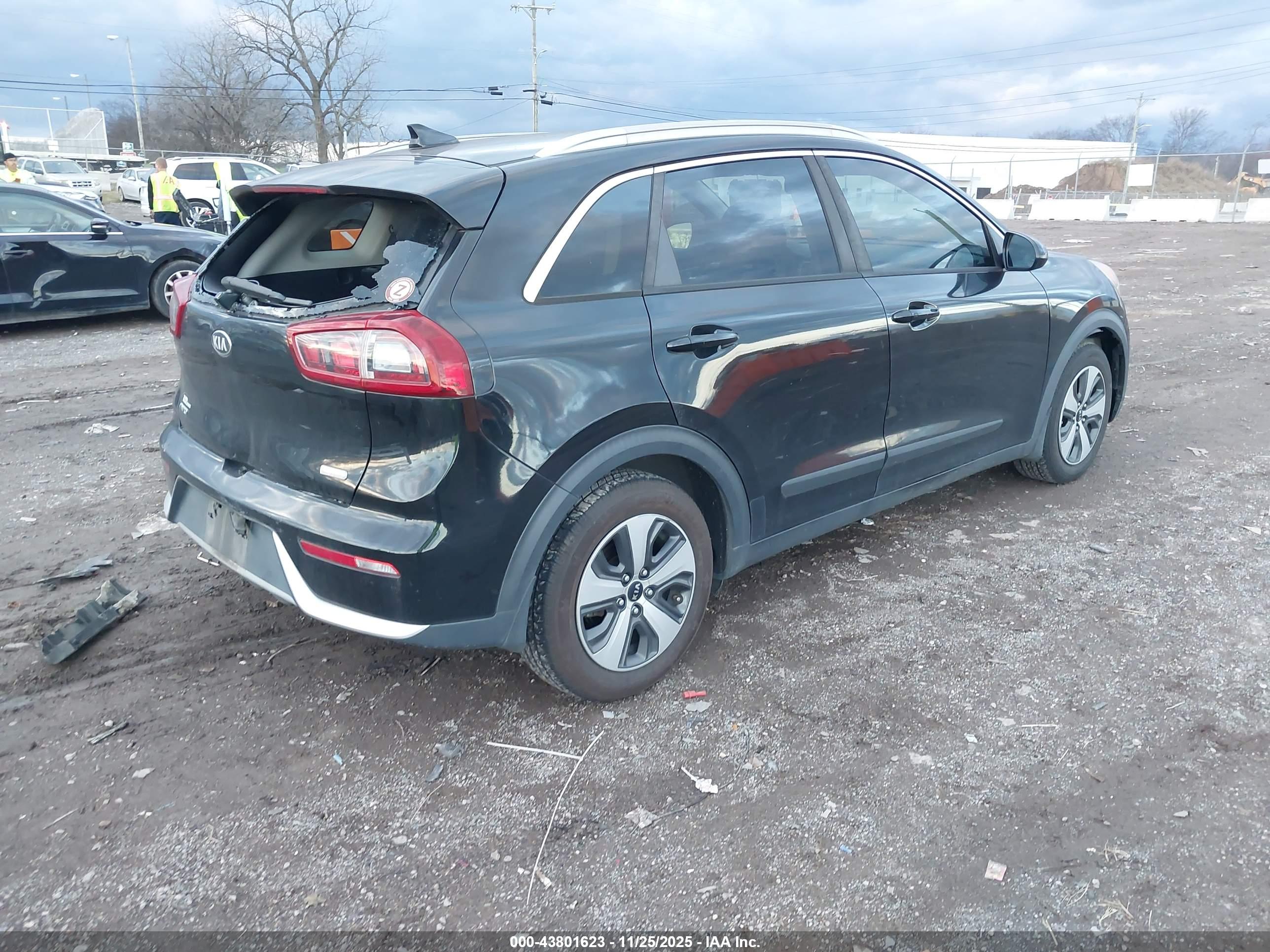 KIA NIRO image 4