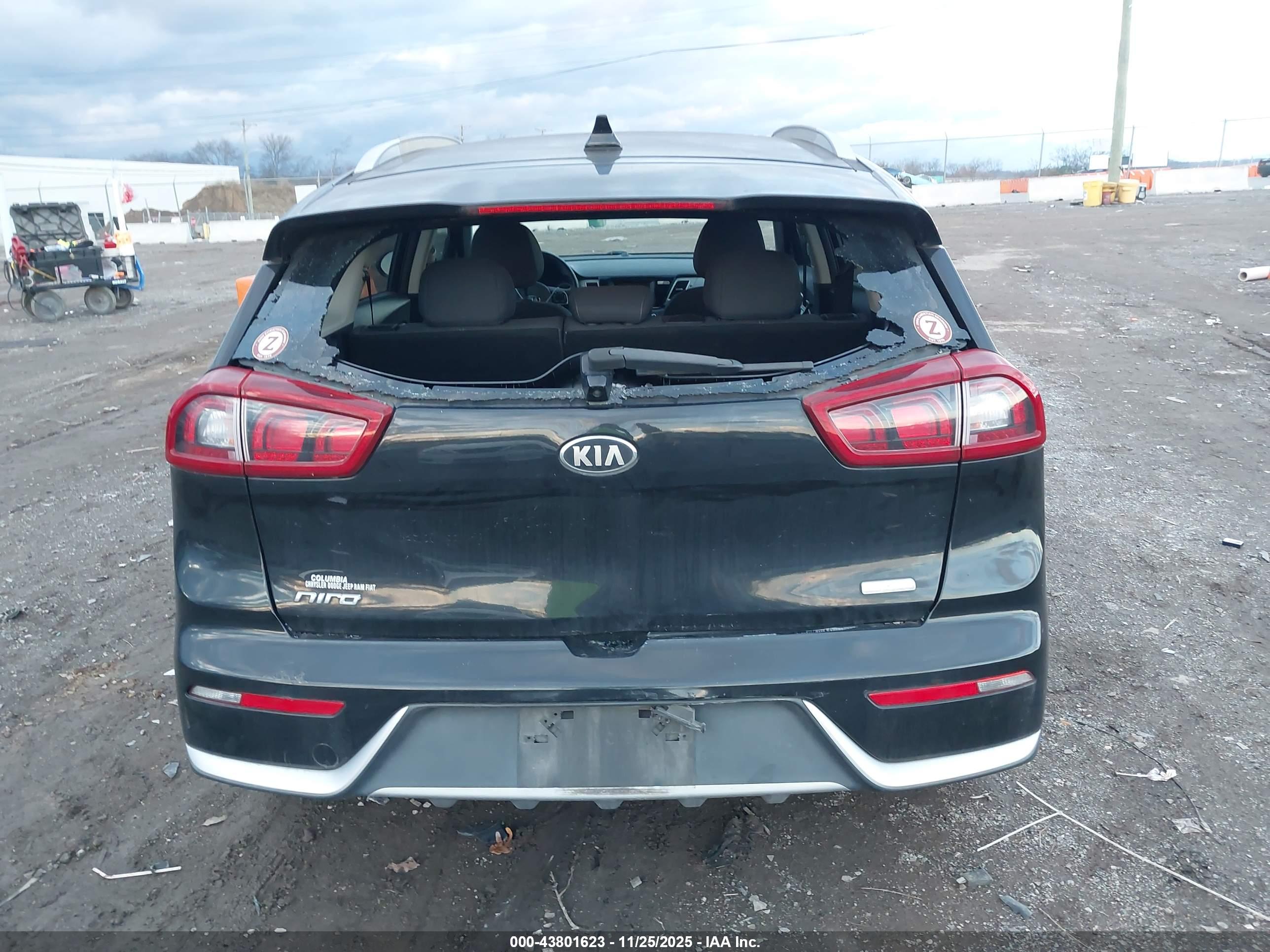KIA NIRO image 6