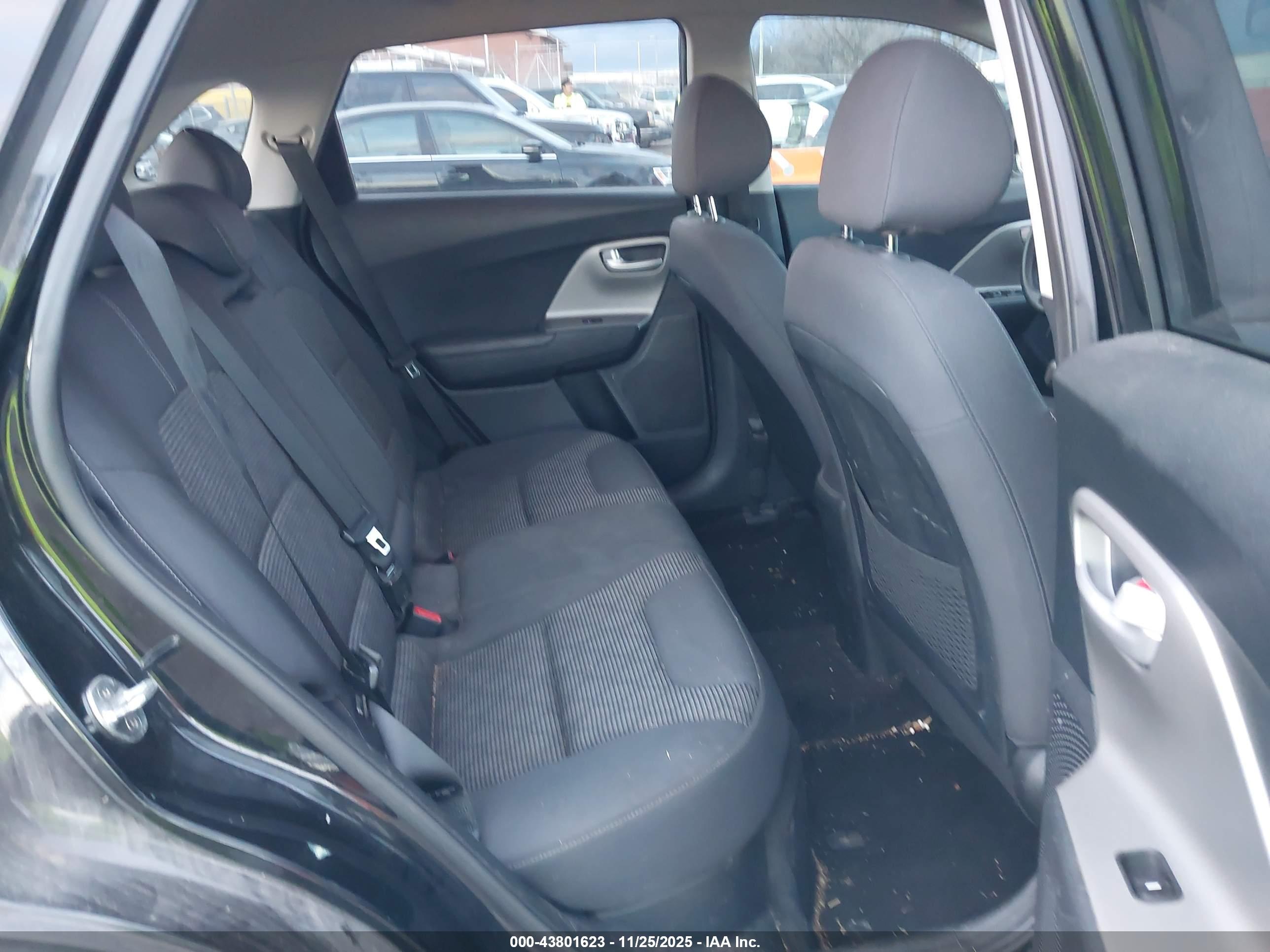 KIA NIRO image 8