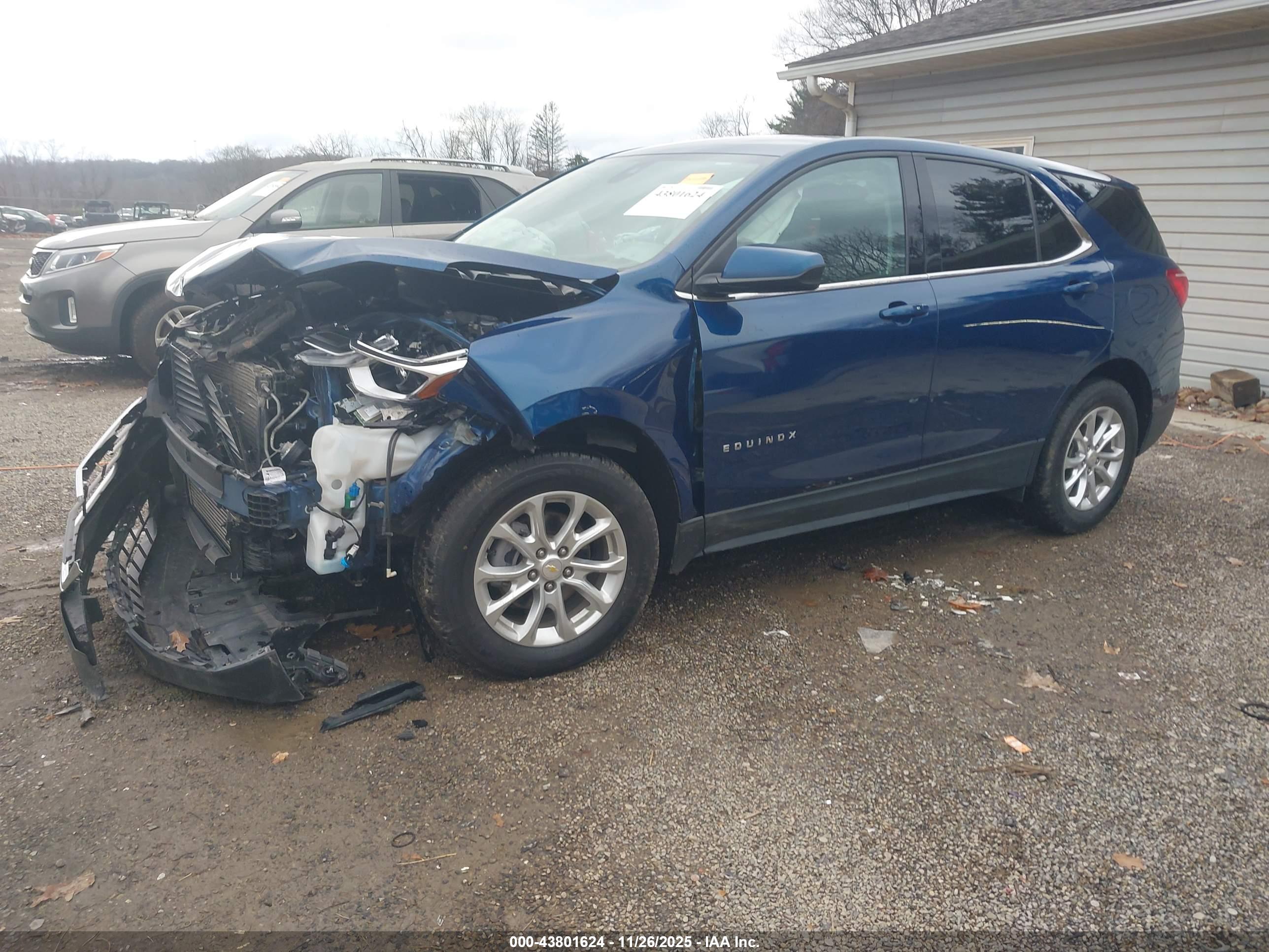 CHEVROLET EQUINOX image 2