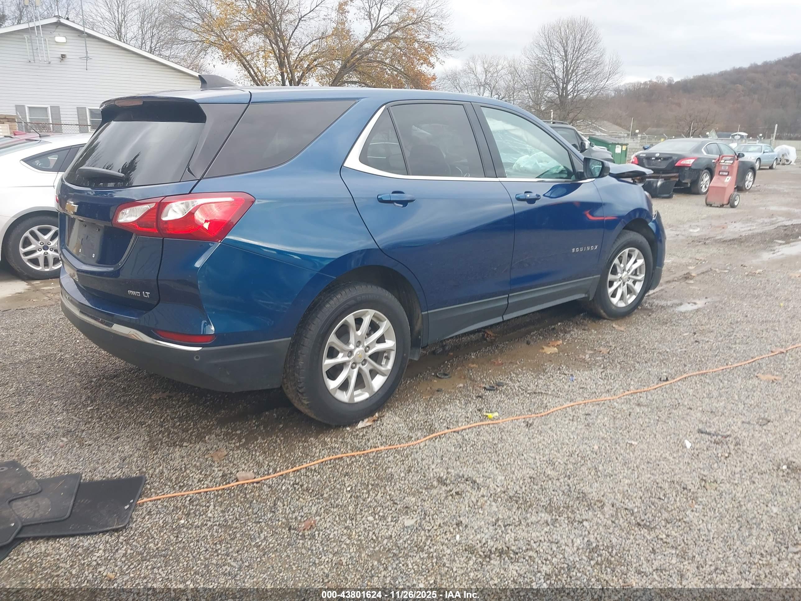 CHEVROLET EQUINOX image 4