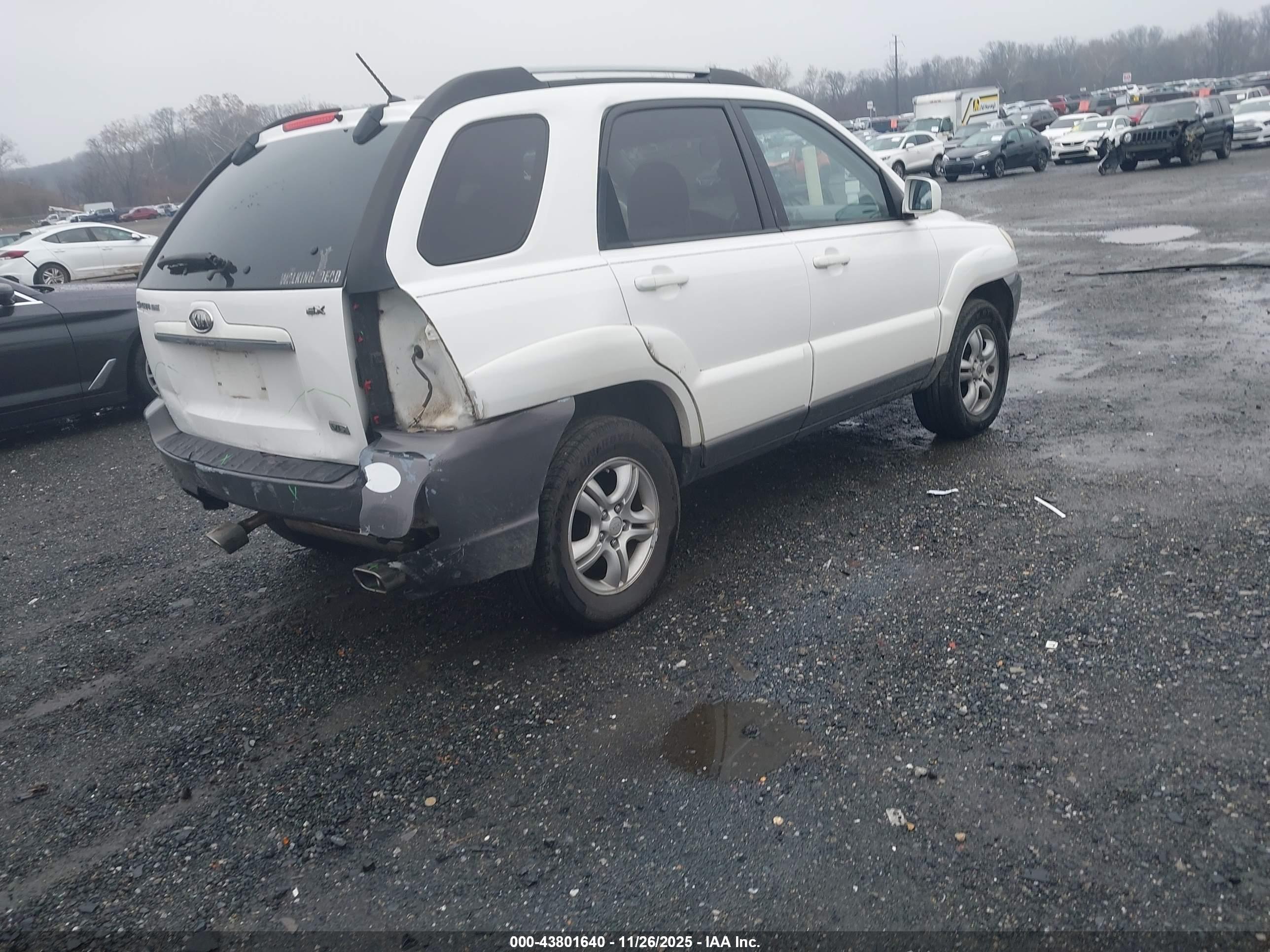 KIA SPORTAGE image 4